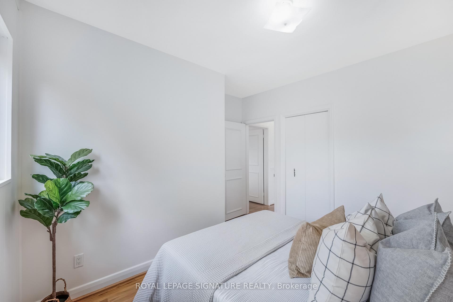Photo 17 of 6 Lynn Gate Crescent, Scarborough, Tam O'Shanter-Sullivan — HOMEH