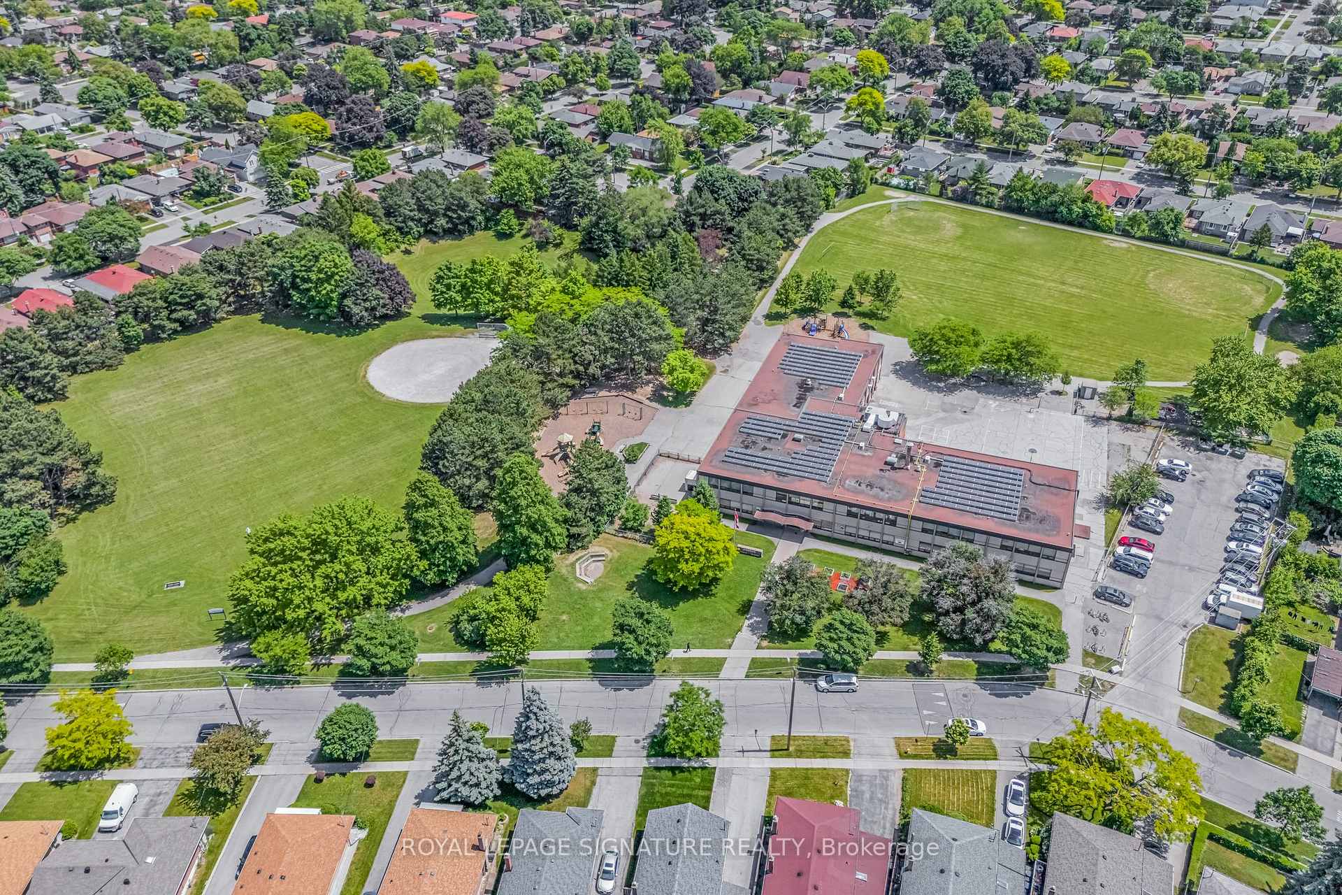 Photo 37 of 6 Lynn Gate Crescent, Scarborough, Tam O'Shanter-Sullivan — HOMEH