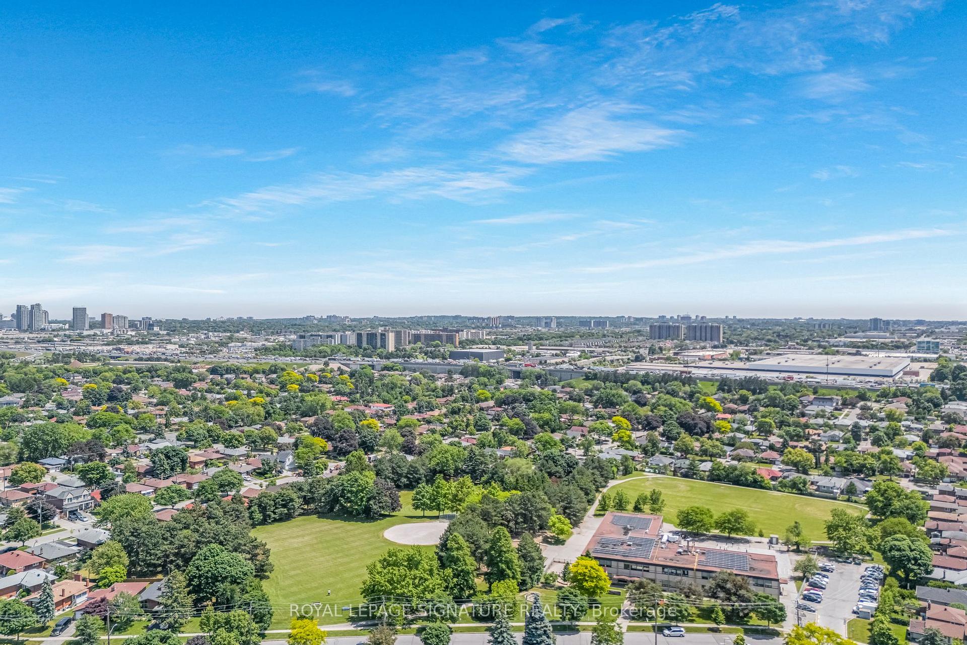 Photo 40 of 6 Lynn Gate Crescent, Scarborough, Tam O'Shanter-Sullivan — HOMEH