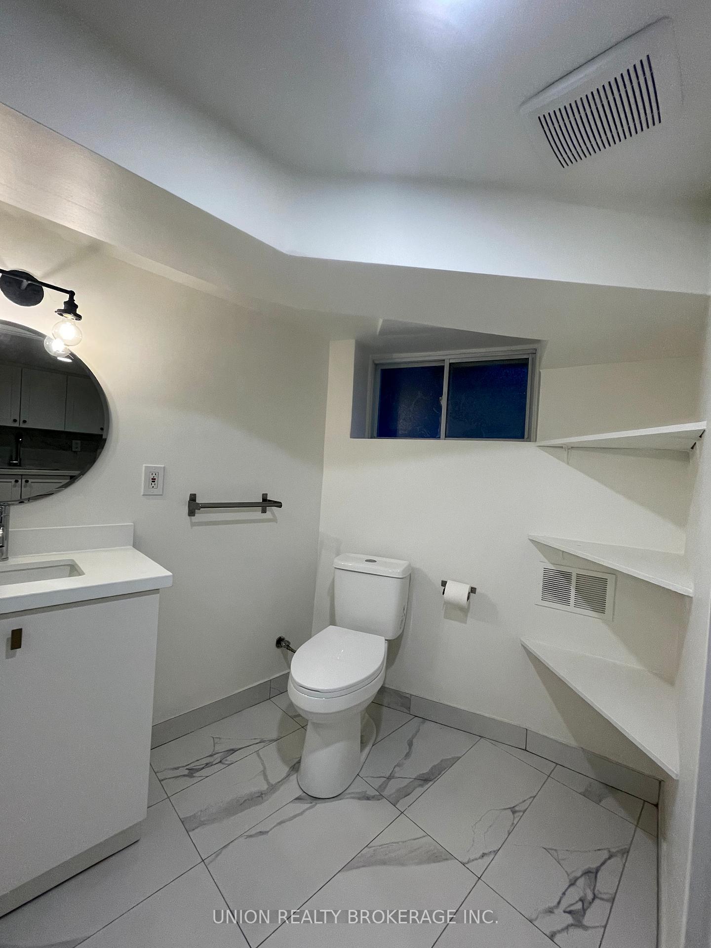 Photo 12 of Unit Lower, 244 Lee Avenue, Toronto, The Beaches — HOMEH