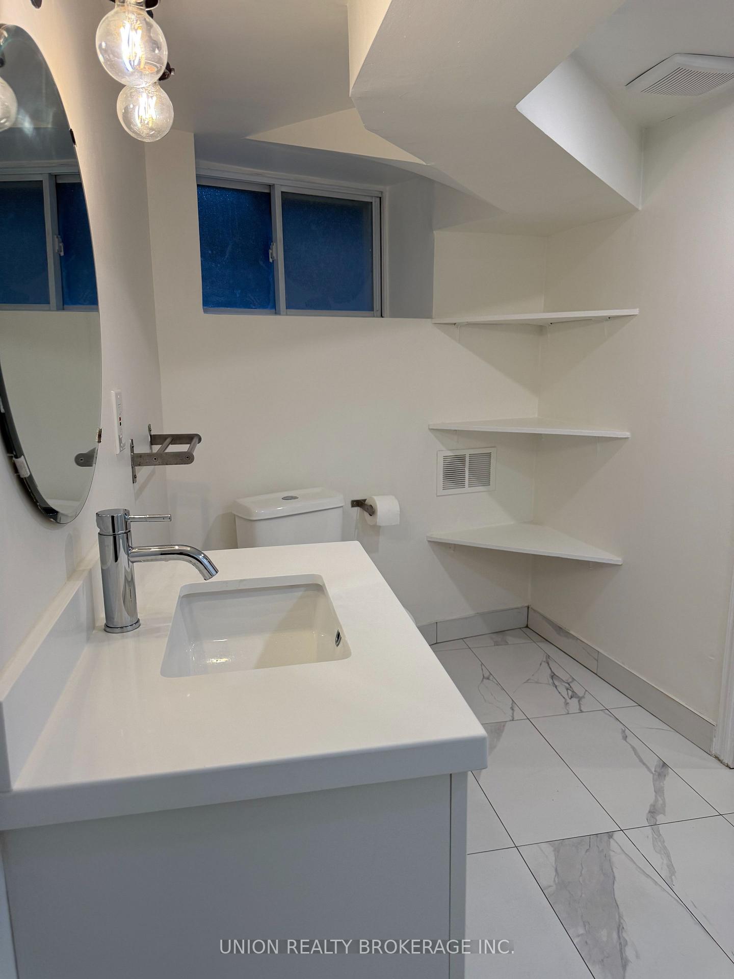Photo 14 of Unit Lower, 244 Lee Avenue, Toronto, The Beaches — HOMEH