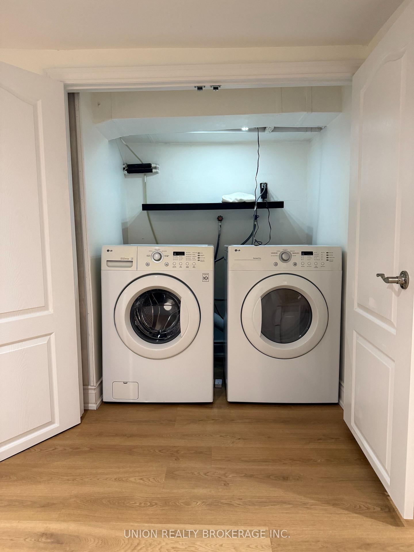 Photo 15 of Unit Lower, 244 Lee Avenue, Toronto, The Beaches — HOMEH