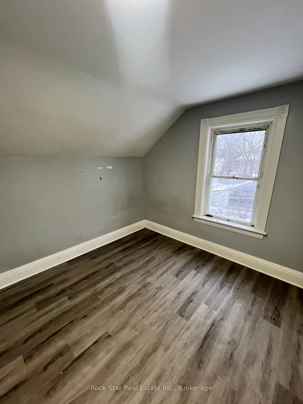 Photo 14 of 199 Lingham Street, Belleville, Belleville Ward — HOMEH