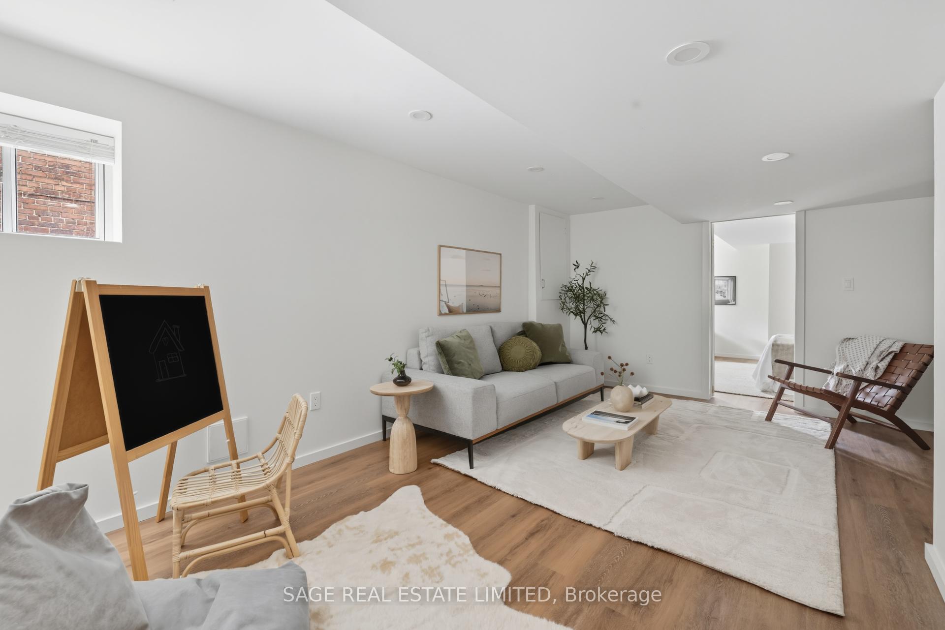 Photo 28 of 2021 Gerrard Street E, Toronto, East End-Danforth — HOMEH
