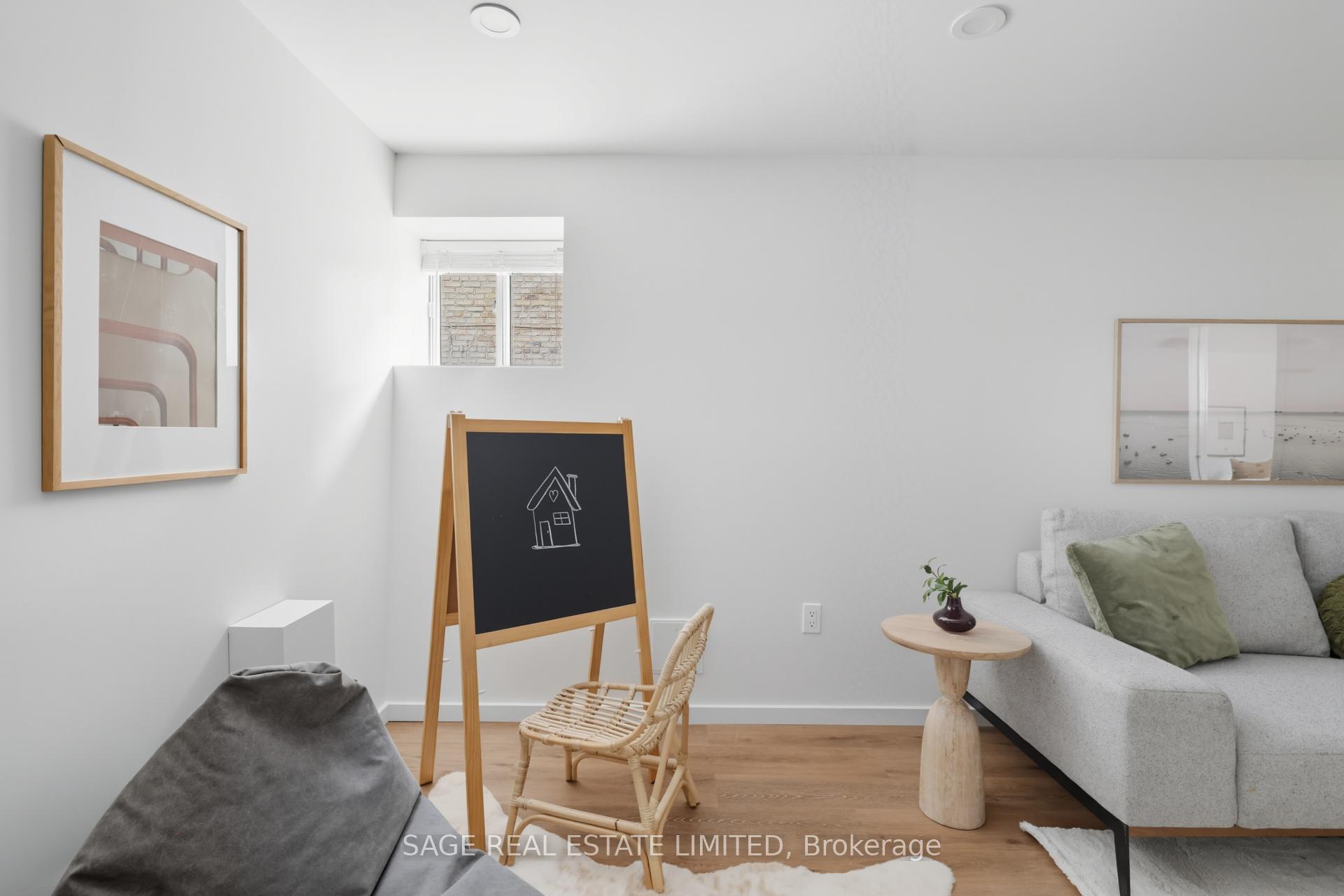 Photo 29 of 2021 Gerrard Street E, Toronto, East End-Danforth — HOMEH
