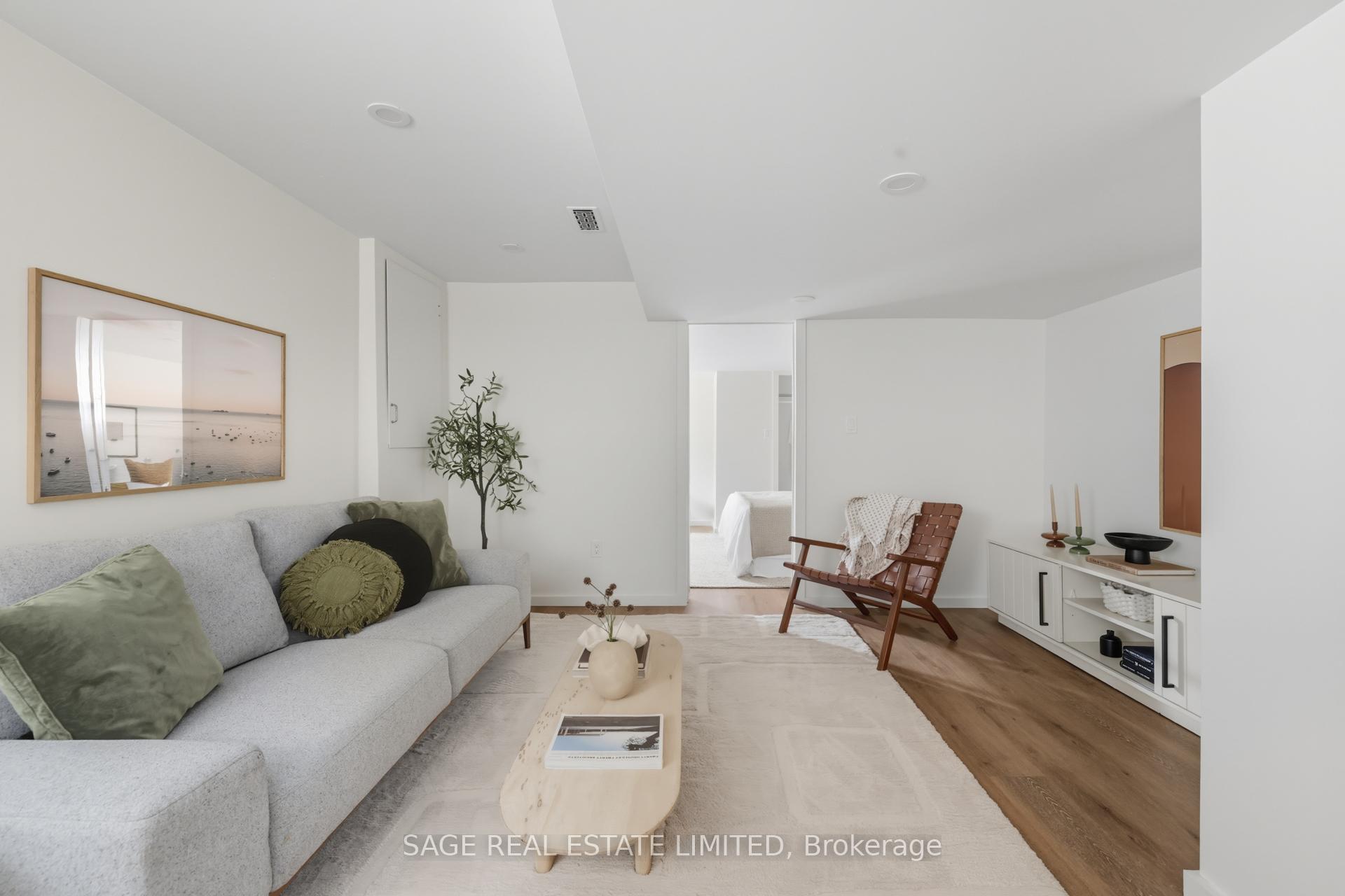 Photo 30 of 2021 Gerrard Street E, Toronto, East End-Danforth — HOMEH