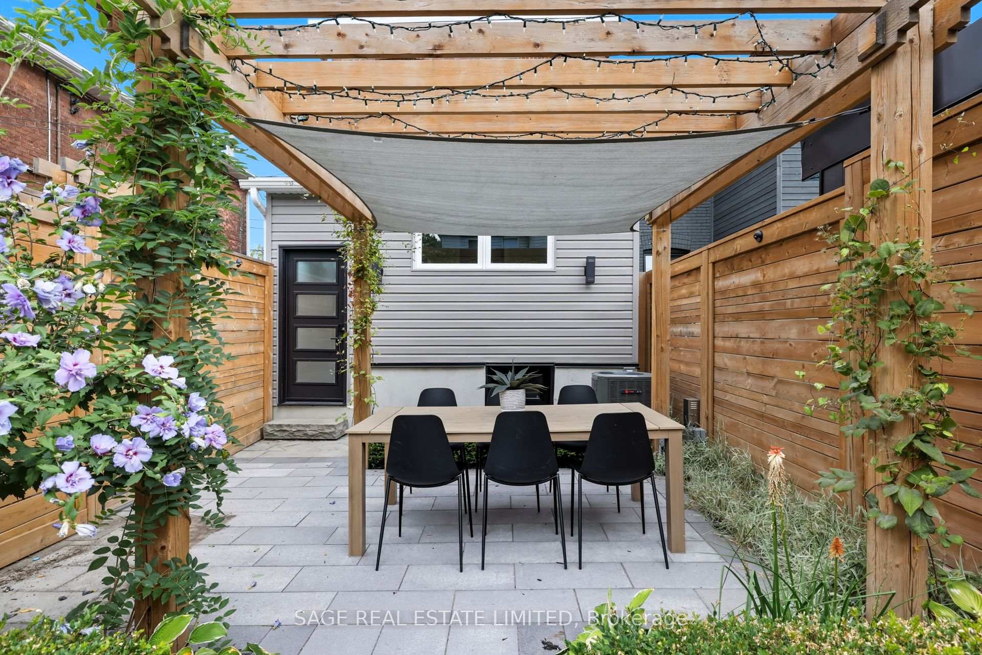 Photo 45 of 2021 Gerrard Street E, Toronto, East End-Danforth — HOMEH