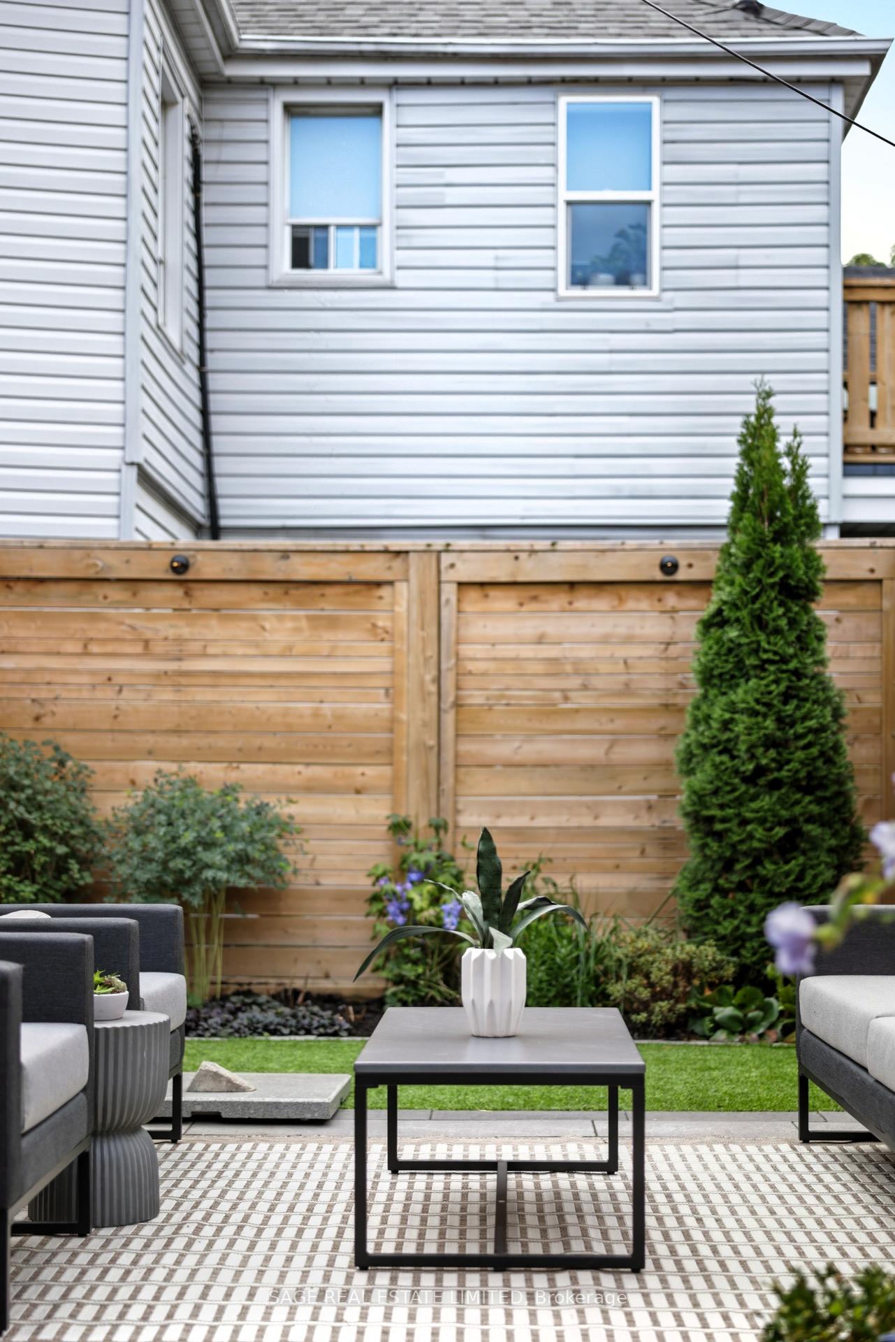 Photo 49 of 2021 Gerrard Street E, Toronto, East End-Danforth — HOMEH