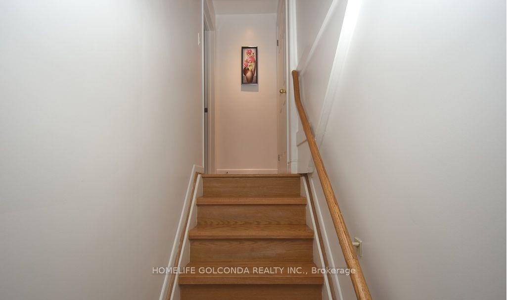 Photo 8 of Unit Basement, 40 Ravencliff Crescent, Scarborough, Tam O'Shanter-Sullivan — HOMEH