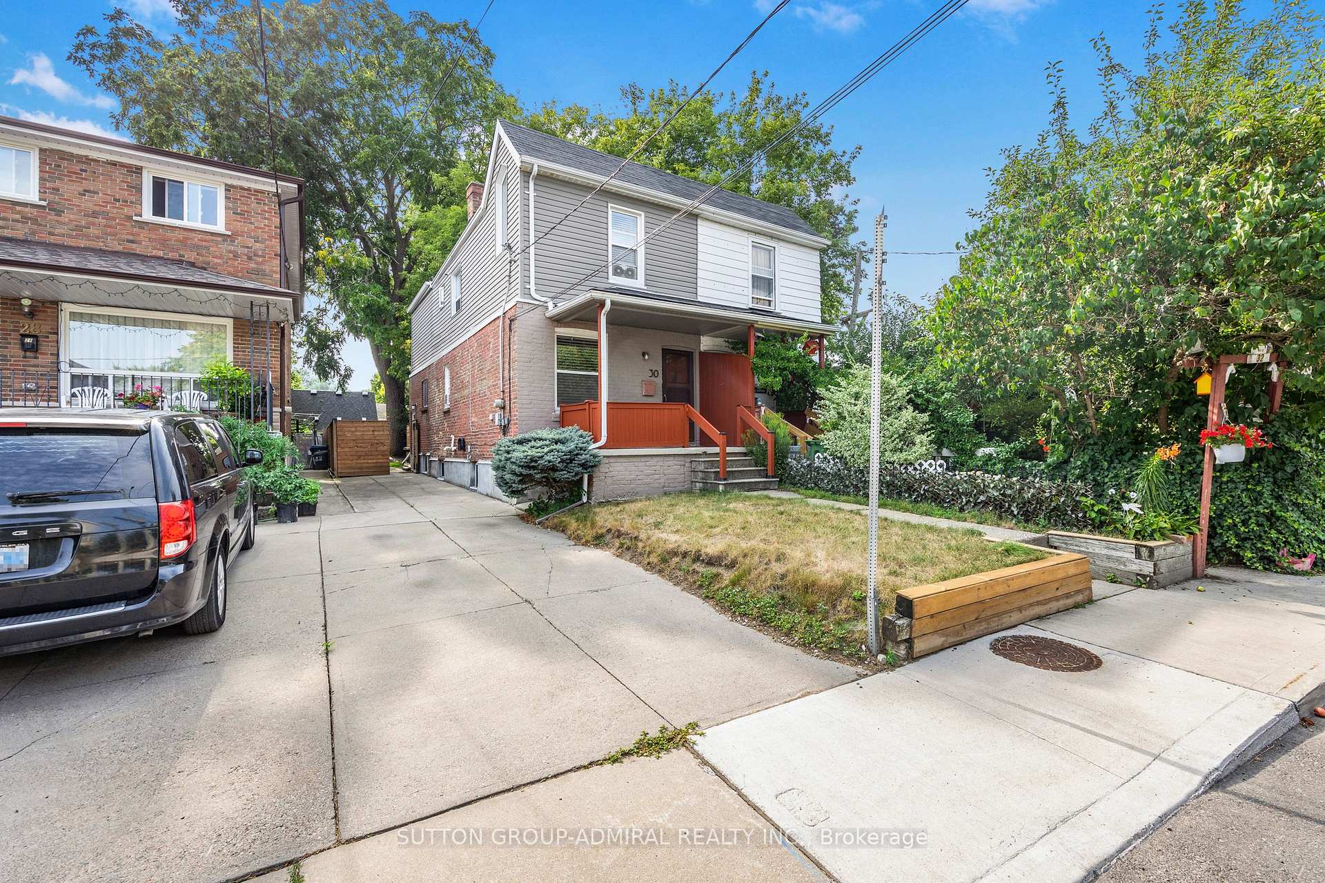 Photo 1 of 30 Everett Crescent, Toronto, Woodbine-Lumsden — HOMEH