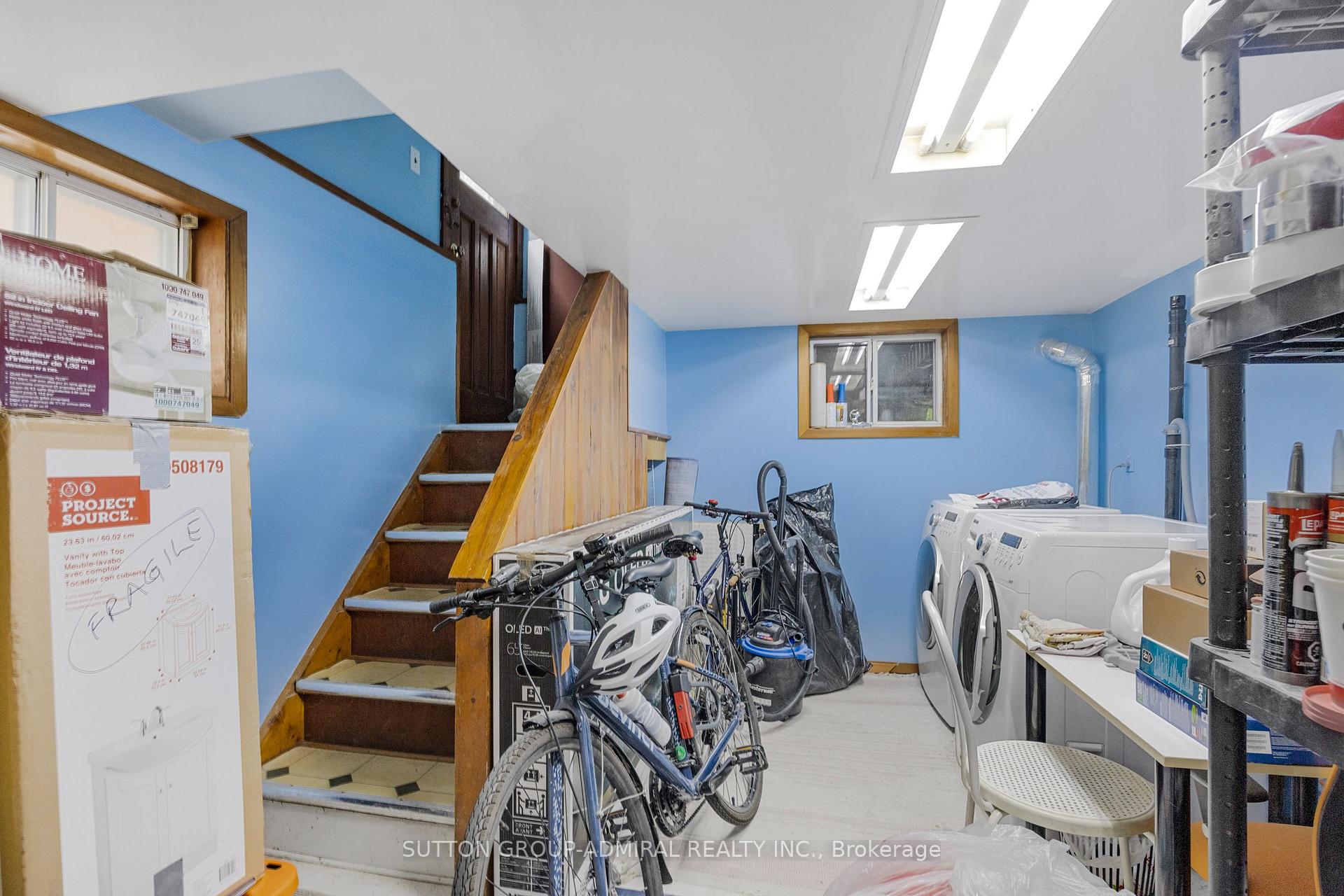 Photo 20 of 30 Everett Crescent, Toronto, Woodbine-Lumsden — HOMEH