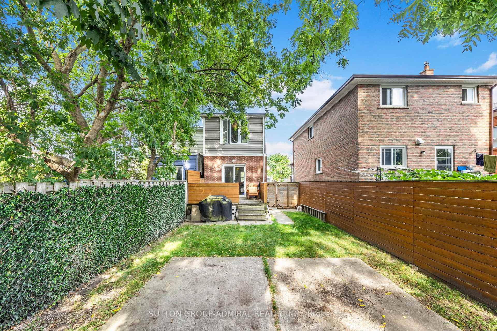 Photo 25 of 30 Everett Crescent, Toronto, Woodbine-Lumsden — HOMEH