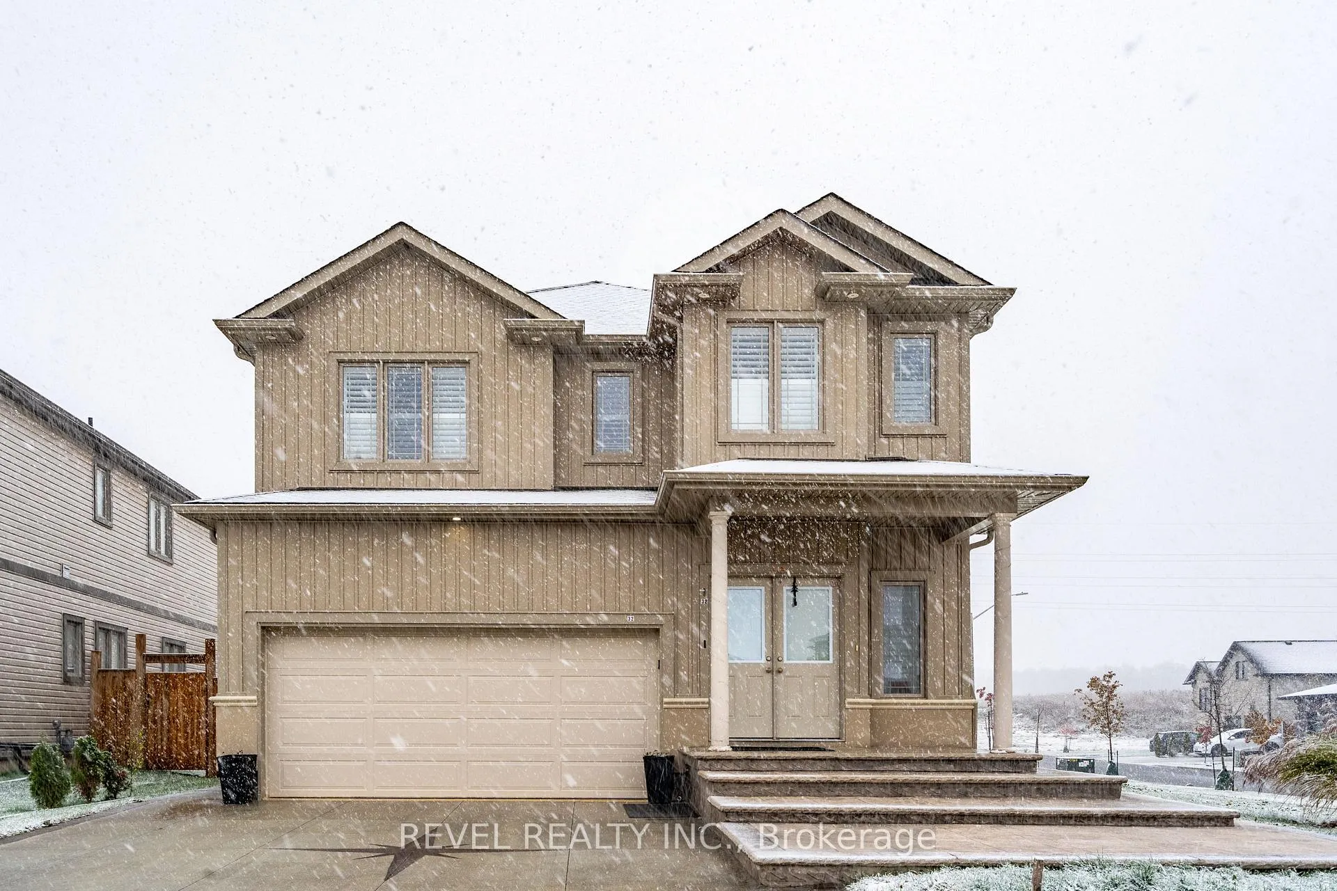 Photo 1 of 32 Barker Parkway, Thorold, Rolling Meadows — HOMEH