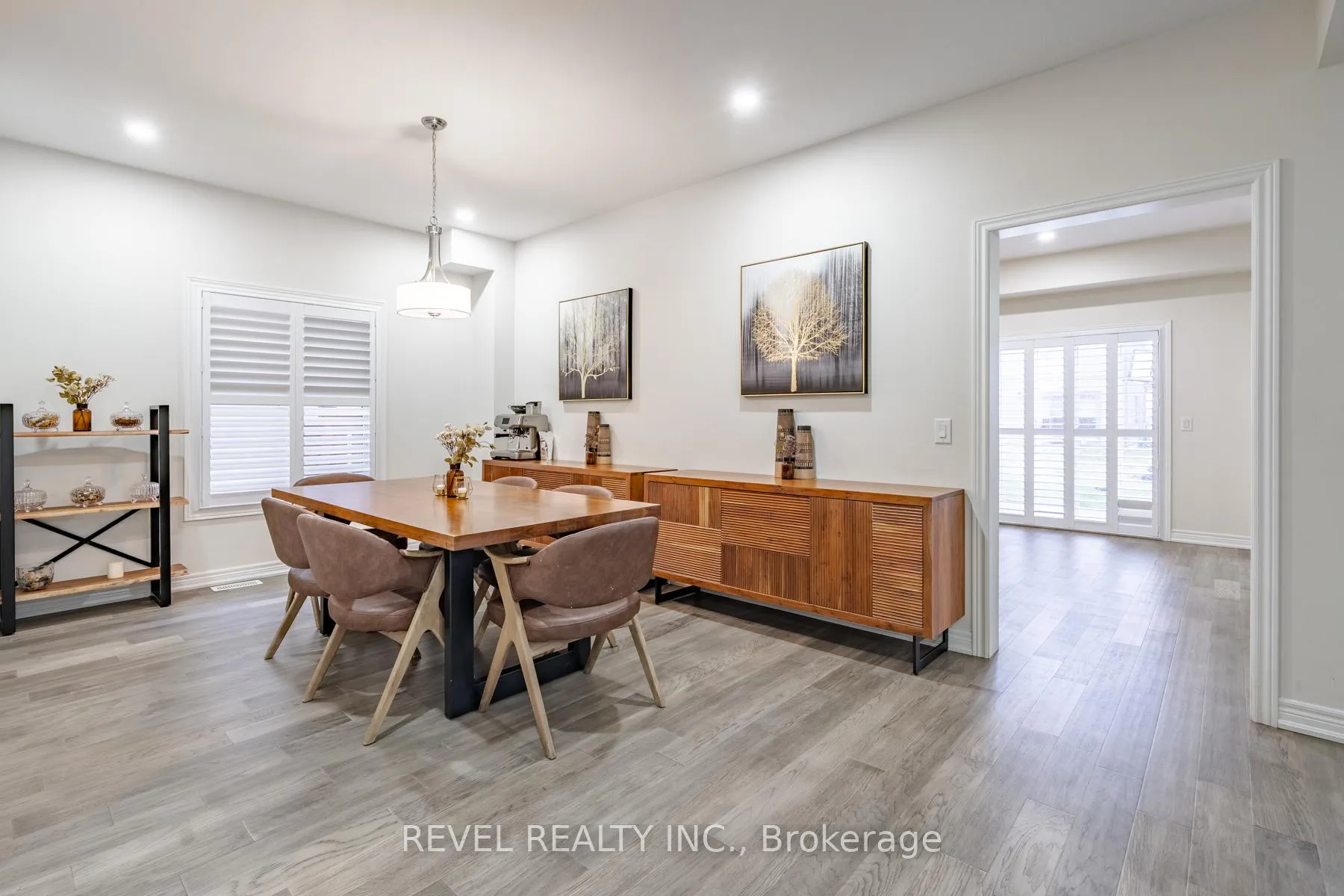 Photo 9 of 32 Barker Parkway, Thorold, Rolling Meadows — HOMEH