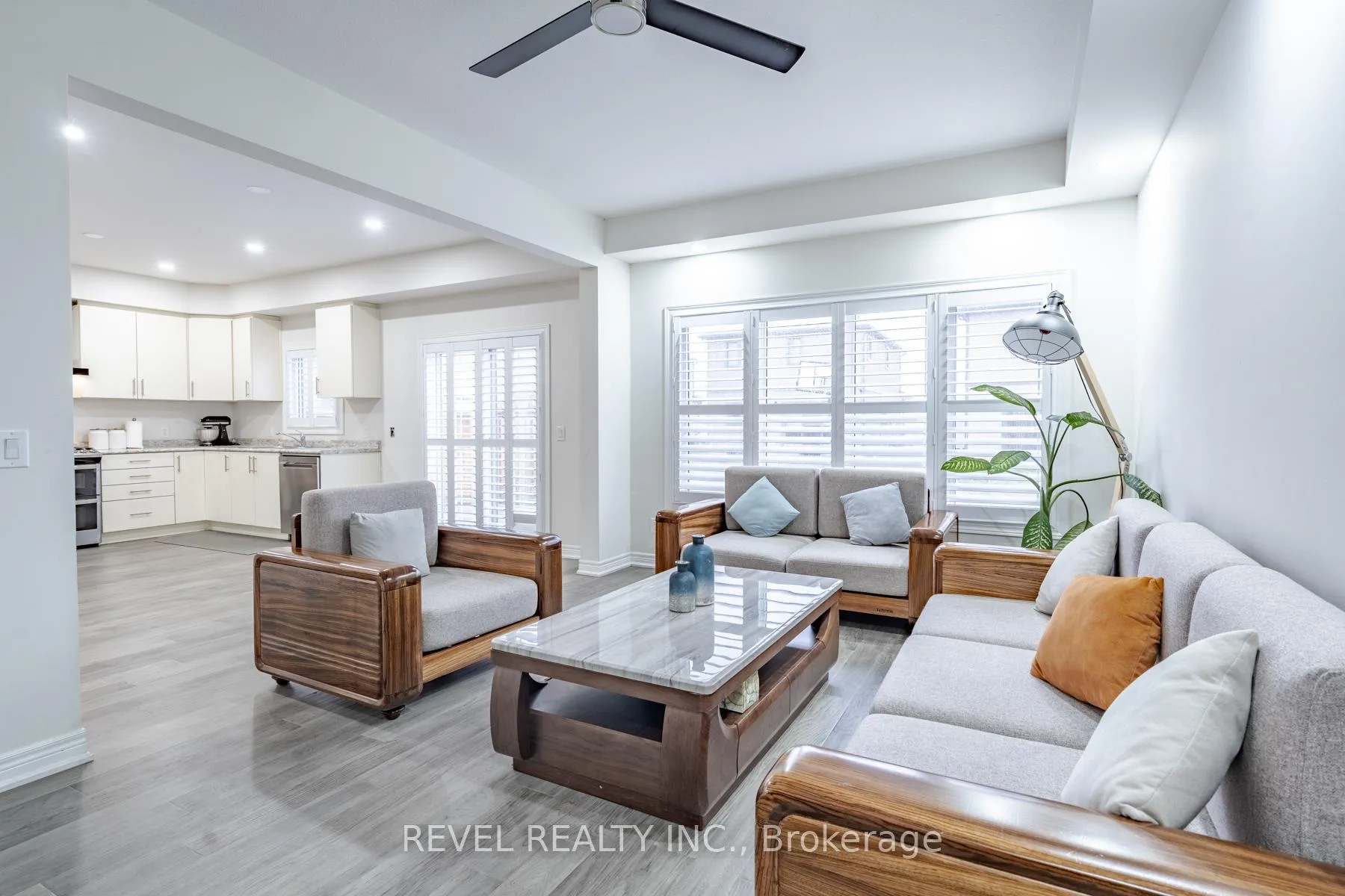 Photo 14 of 32 Barker Parkway, Thorold, Rolling Meadows — HOMEH