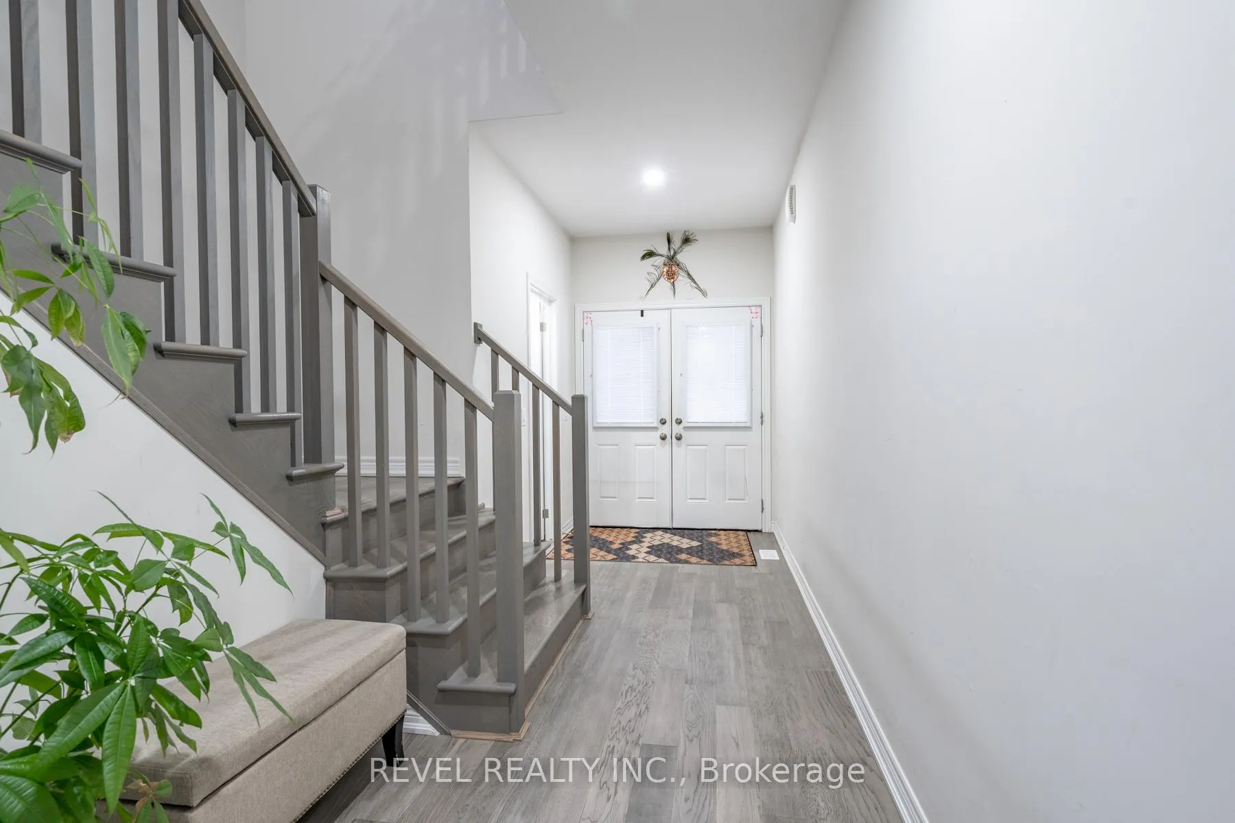 Photo 18 of 32 Barker Parkway, Thorold, Rolling Meadows — HOMEH