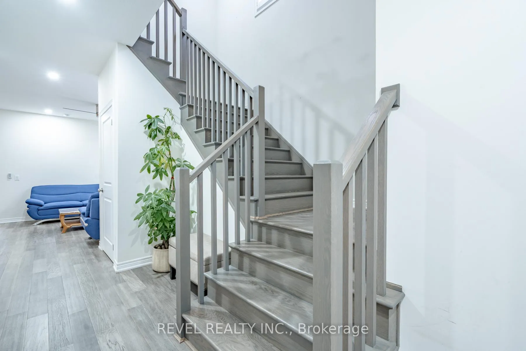 Photo 19 of 32 Barker Parkway, Thorold, Rolling Meadows — HOMEH