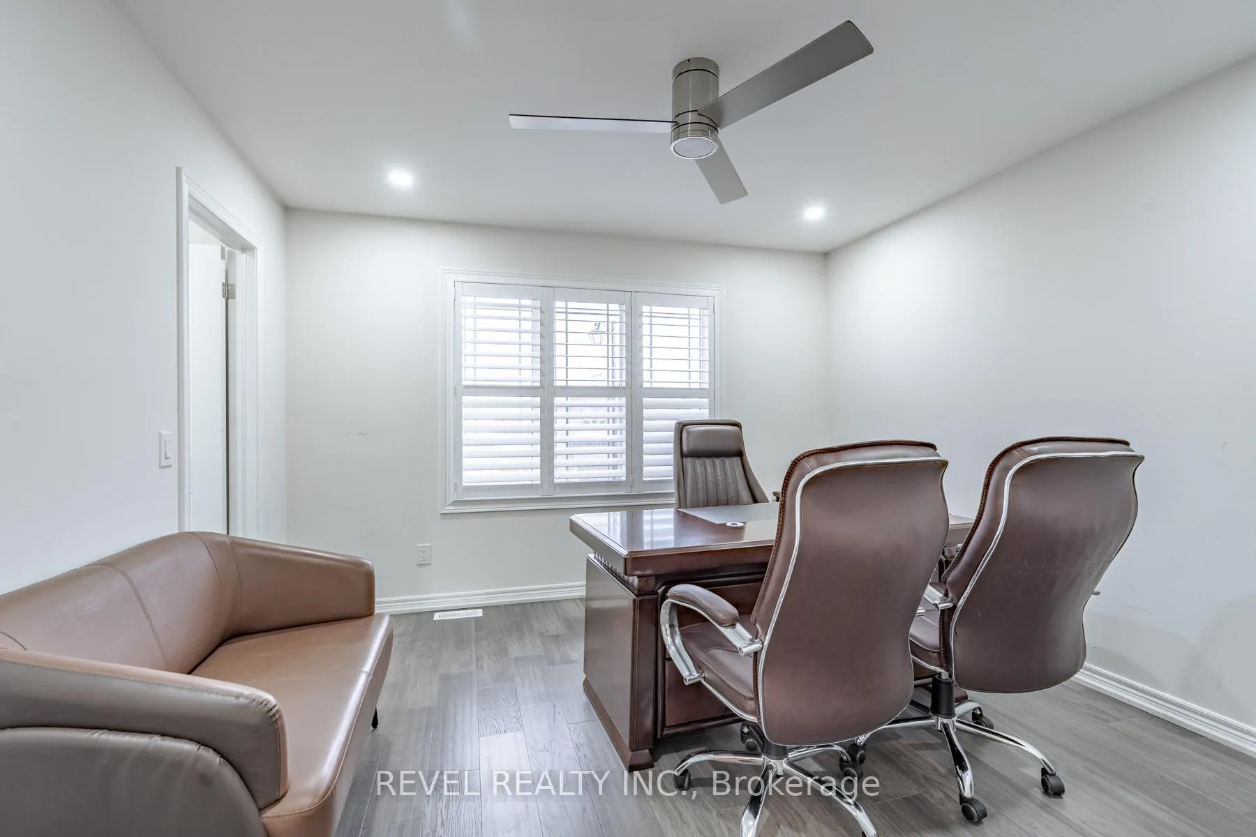 Photo 23 of 32 Barker Parkway, Thorold, Rolling Meadows — HOMEH