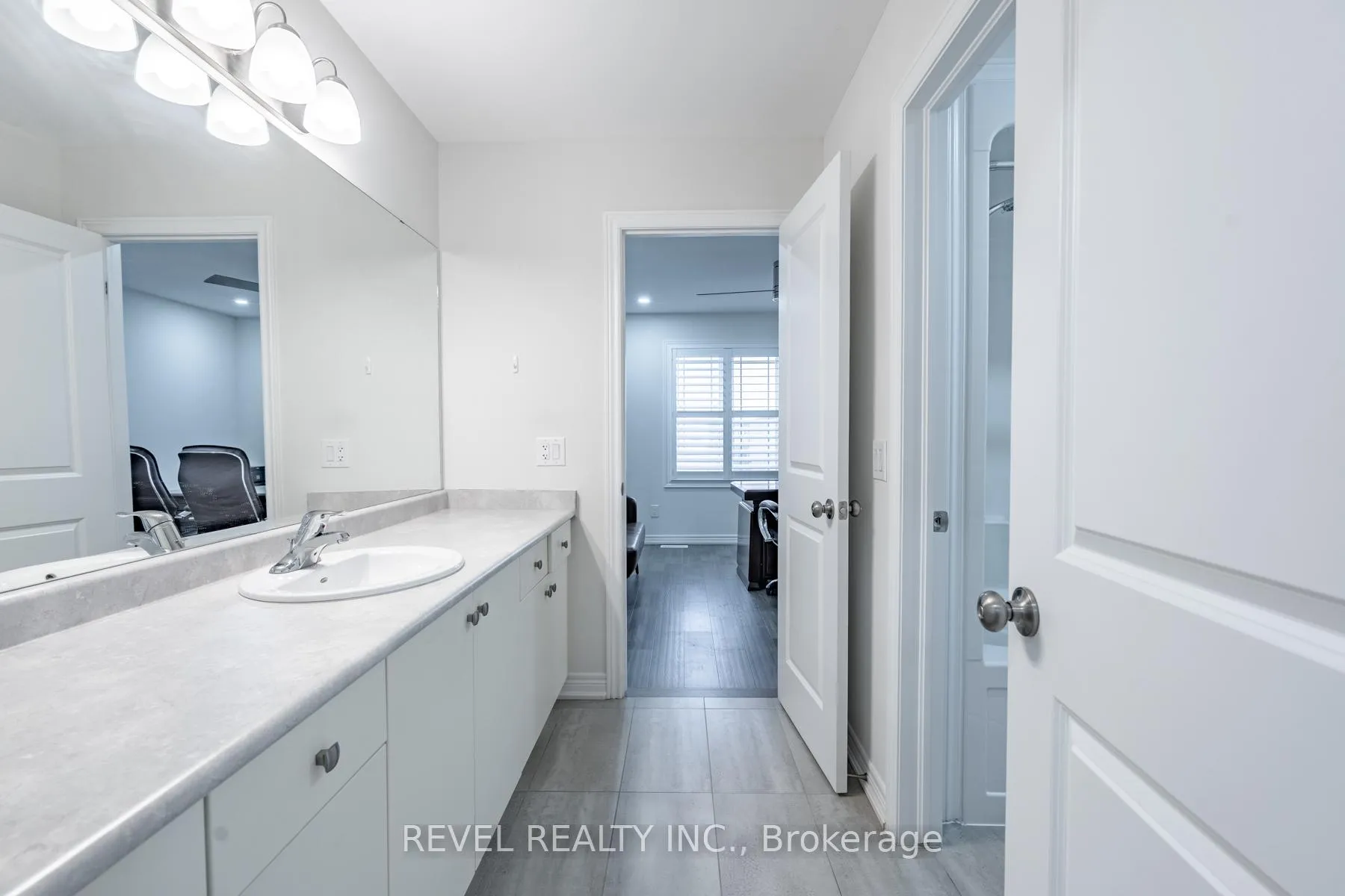 Photo 26 of 32 Barker Parkway, Thorold, Rolling Meadows — HOMEH