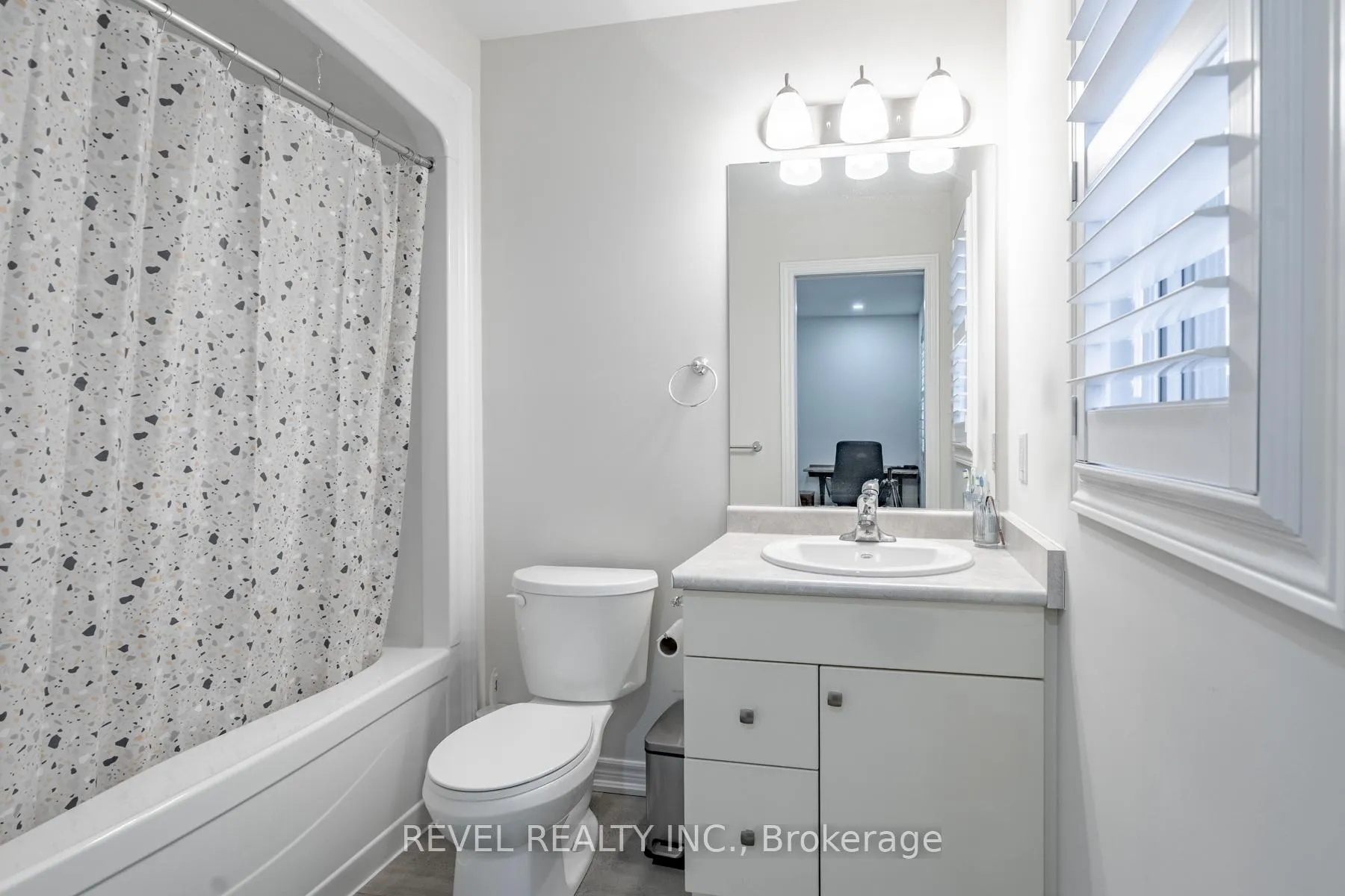Photo 28 of 32 Barker Parkway, Thorold, Rolling Meadows — HOMEH