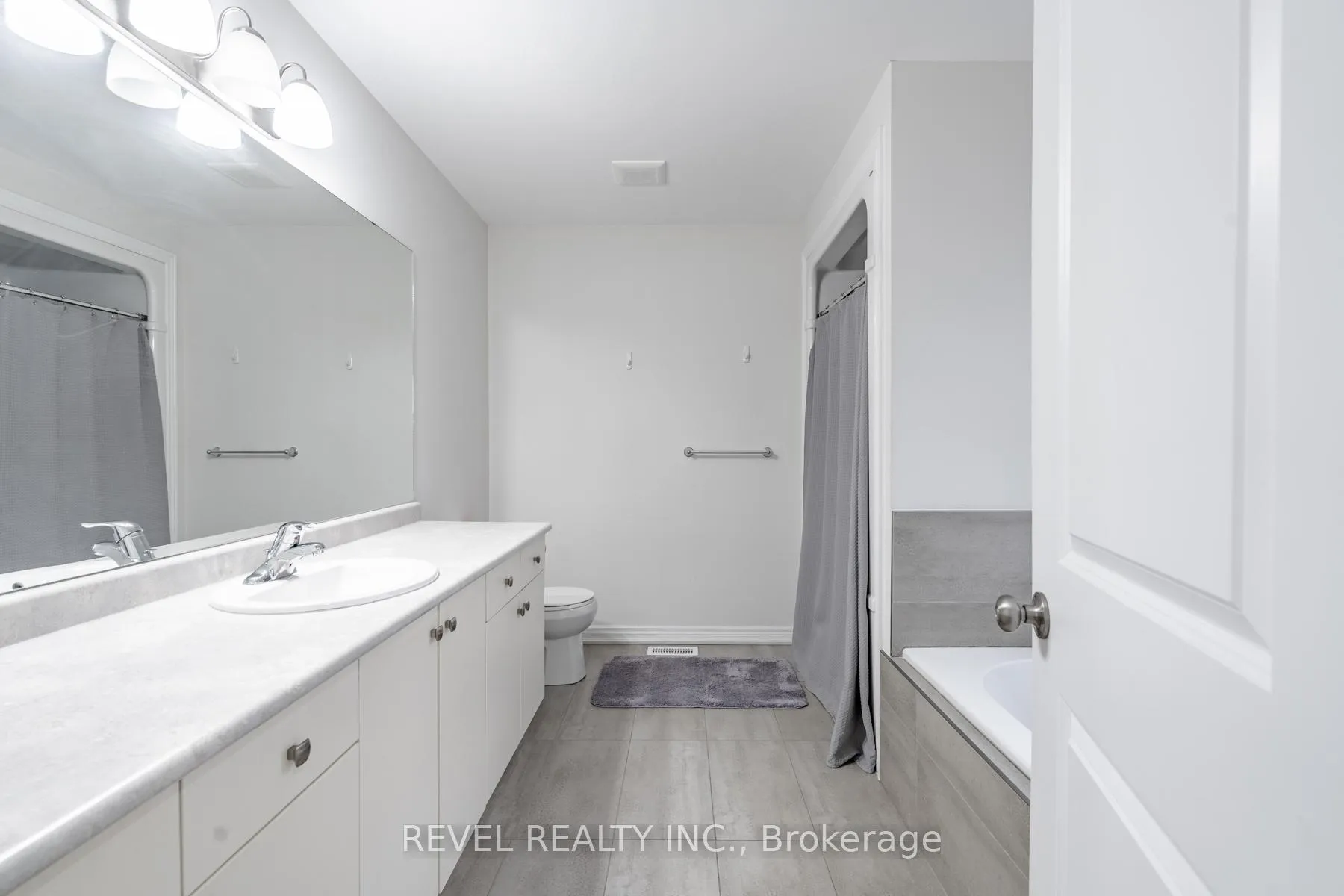 Photo 38 of 32 Barker Parkway, Thorold, Rolling Meadows — HOMEH