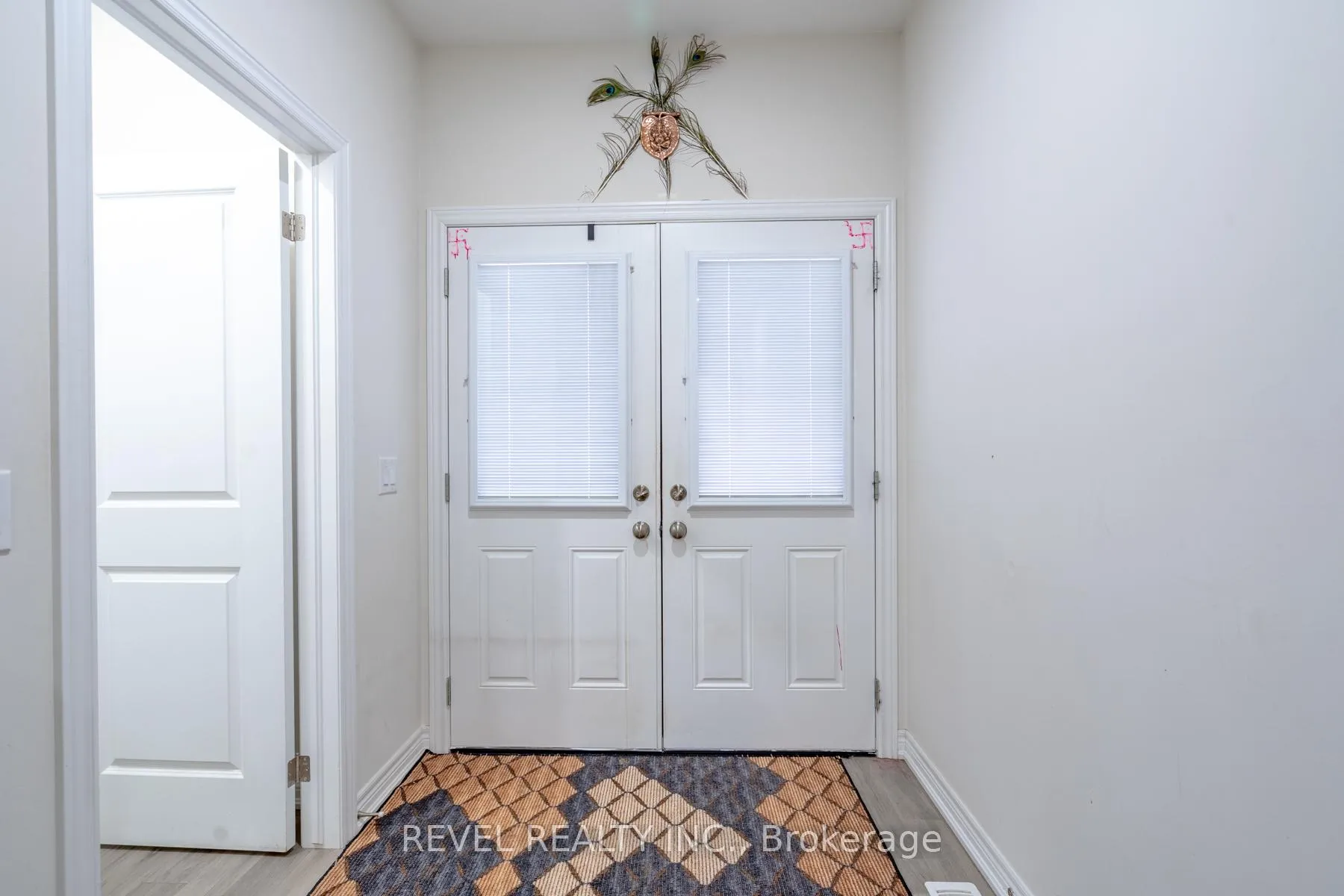 Photo 43 of 32 Barker Parkway, Thorold, Rolling Meadows — HOMEH