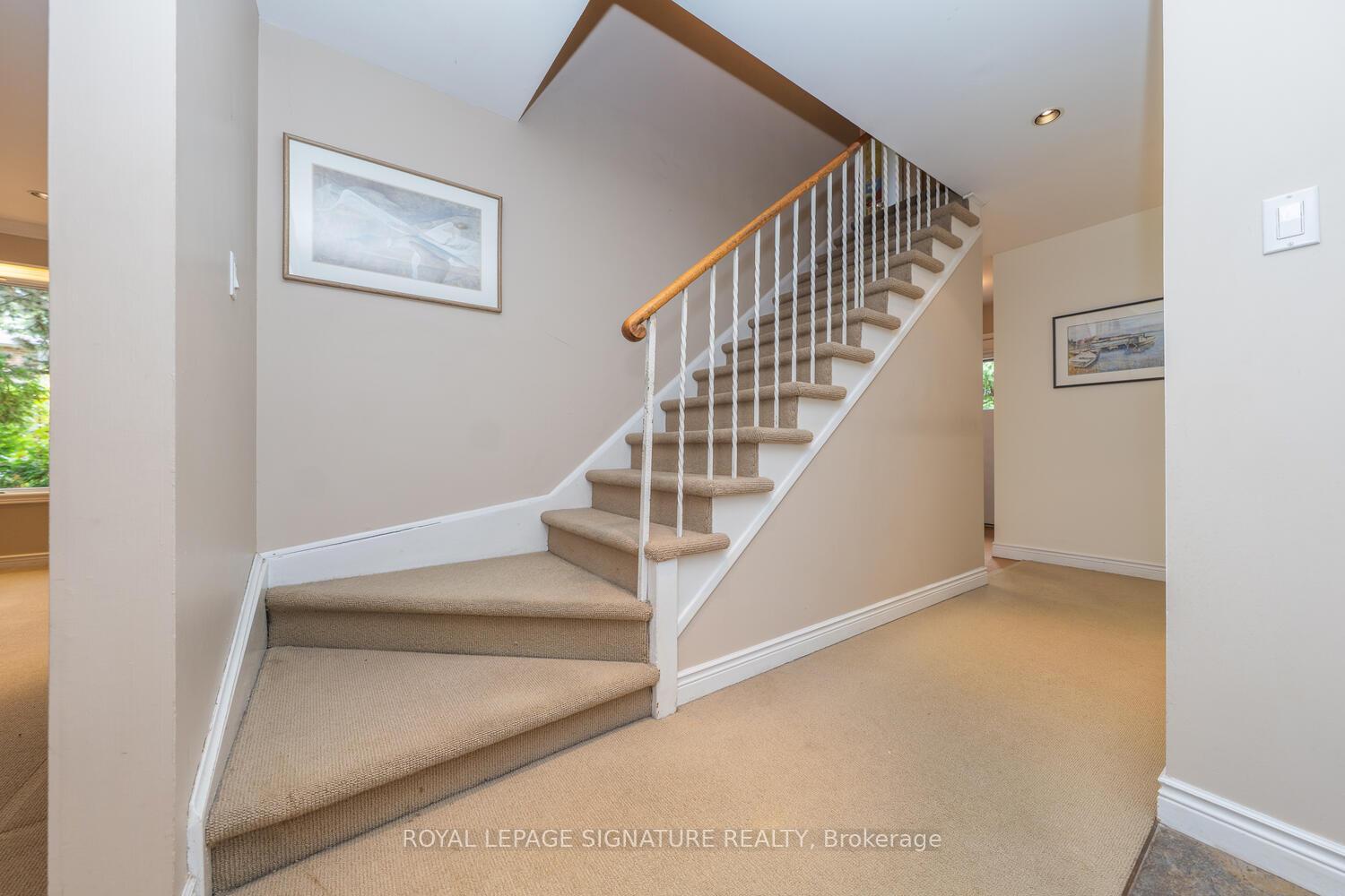 Photo 3 of 60 Tidefall Drive, Scarborough, L'Amoreaux — HOMEH