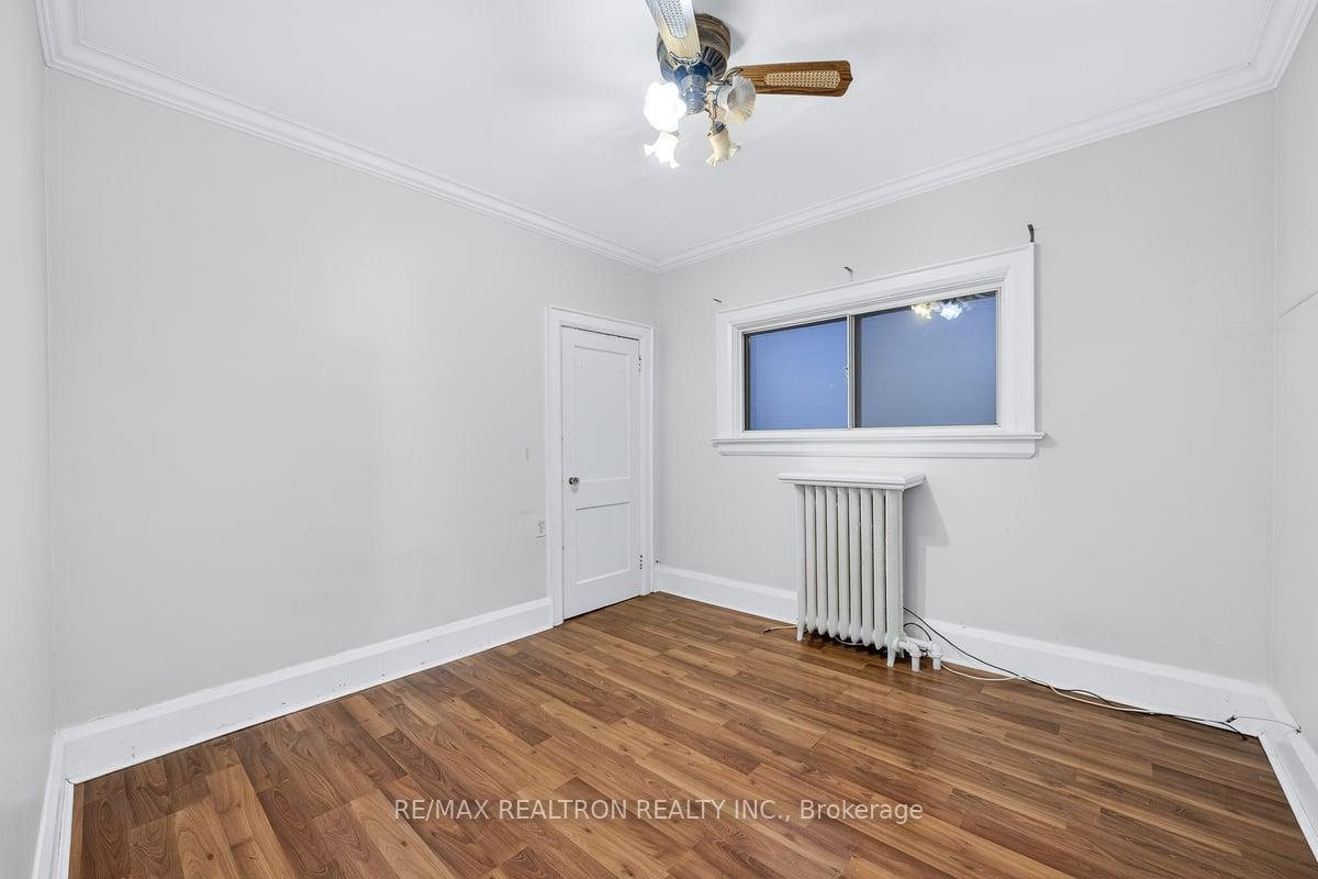 Photo 8 of 152 Gloucester Grove, Toronto, Oakwood Village — HOMEH