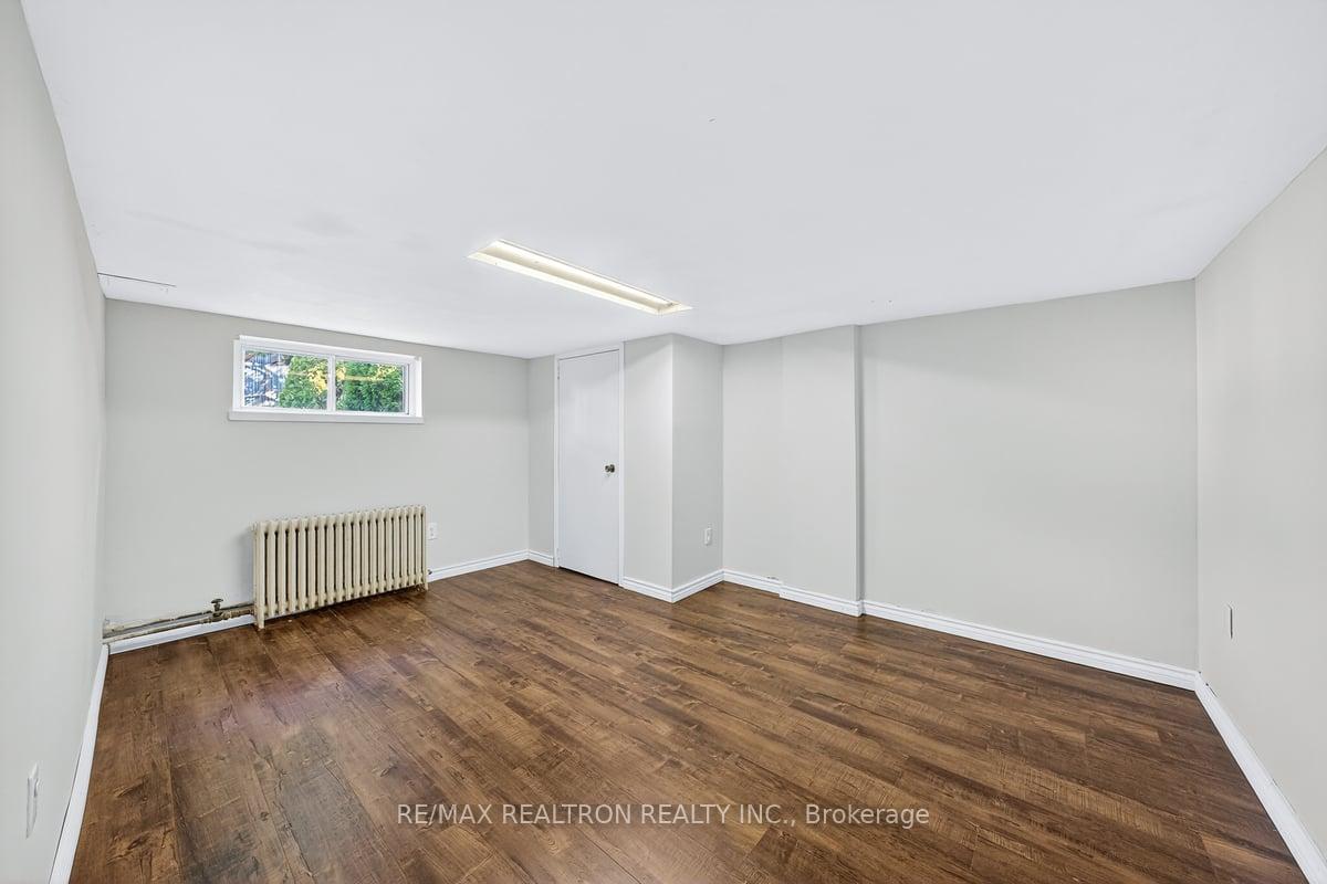 Photo 15 of 152 Gloucester Grove, Toronto, Oakwood Village — HOMEH
