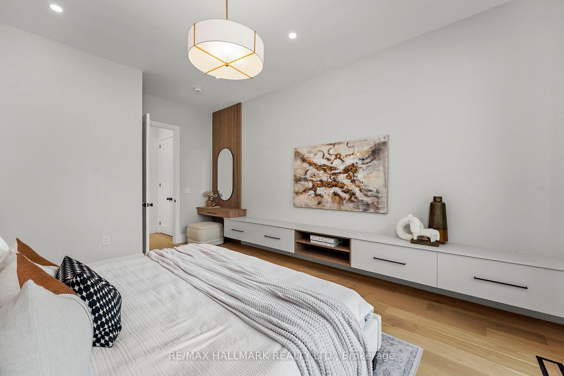 Photo 16 of 46A Pape Avenue, Toronto, South Riverdale — HOMEH