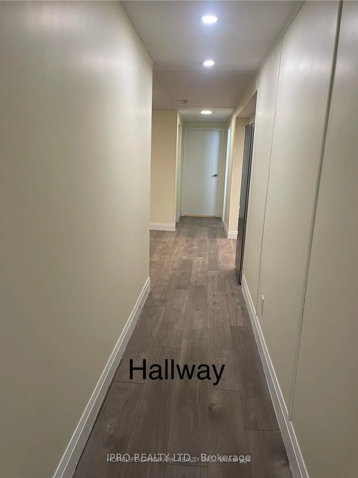 Photo 8 of 52 Heatherside Drive, Scarborough, L'Amoreaux — HOMEH