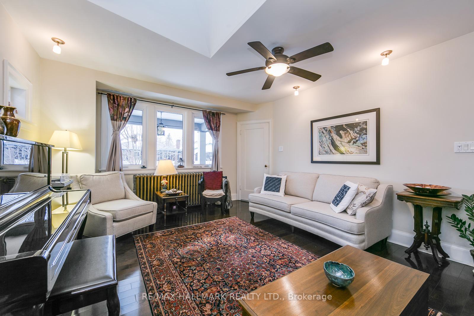 Photo 4 of Unit Upper, 33 Wineva Avenue, Toronto, The Beaches — HOMEH