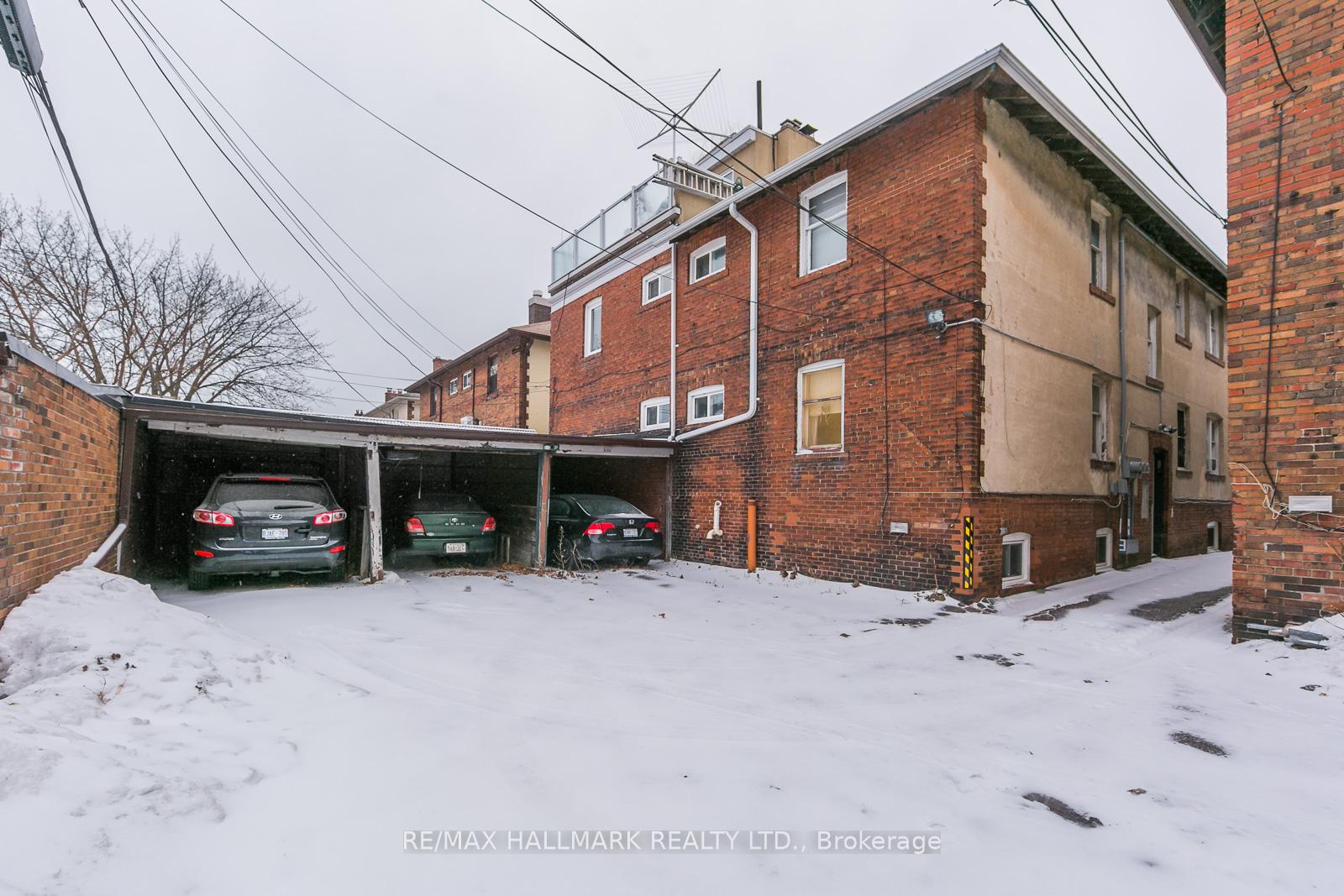 Photo 23 of Unit Upper, 33 Wineva Avenue, Toronto, The Beaches — HOMEH
