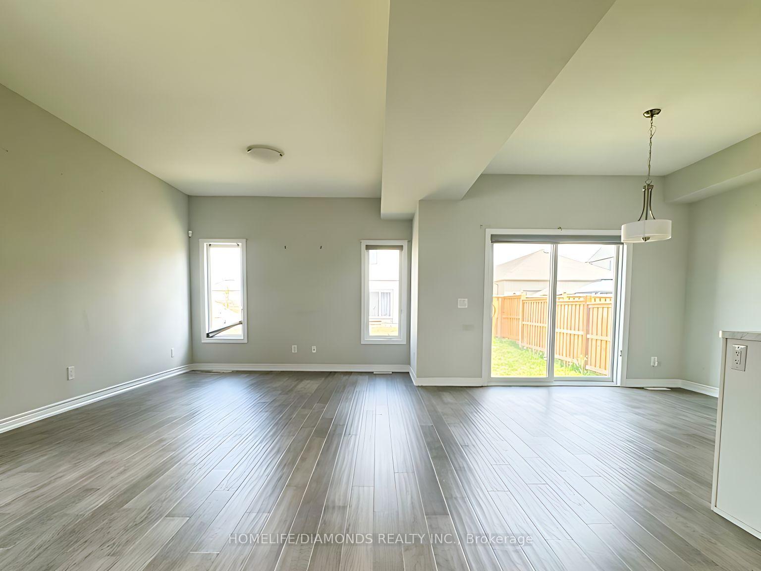 Photo 4 of 20 Barker Parkway, Thorold, Rolling Meadows — HOMEH