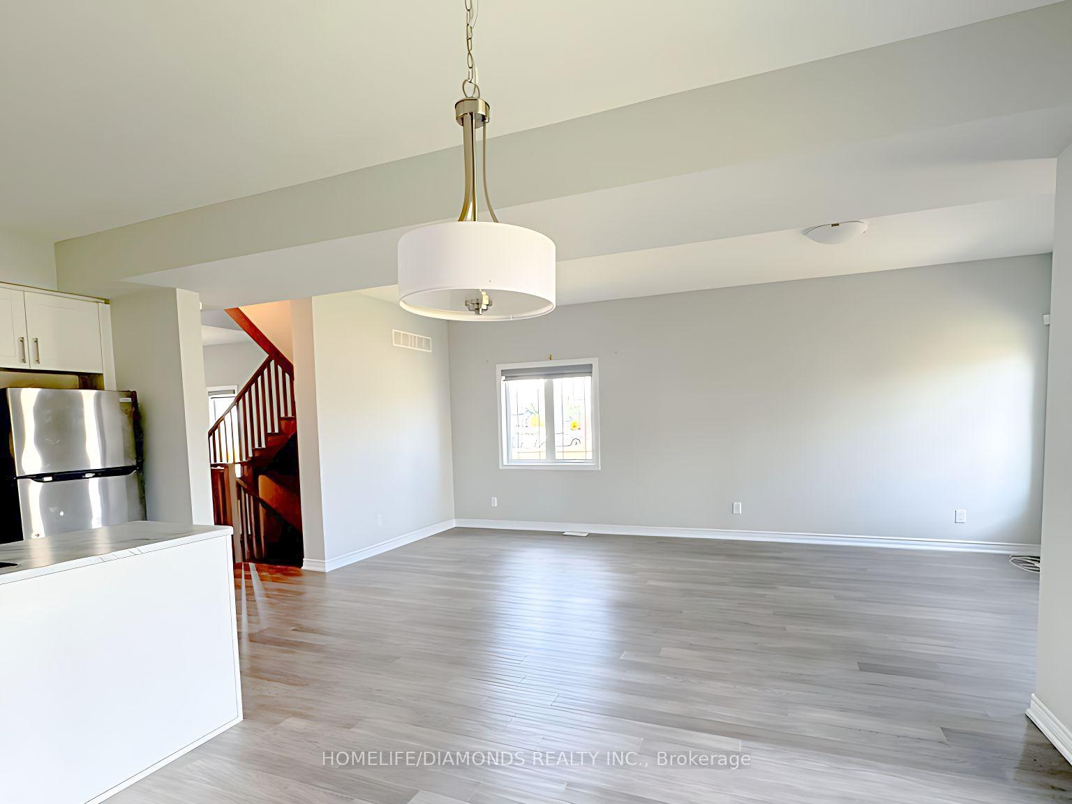 Photo 7 of 20 Barker Parkway, Thorold, Rolling Meadows — HOMEH