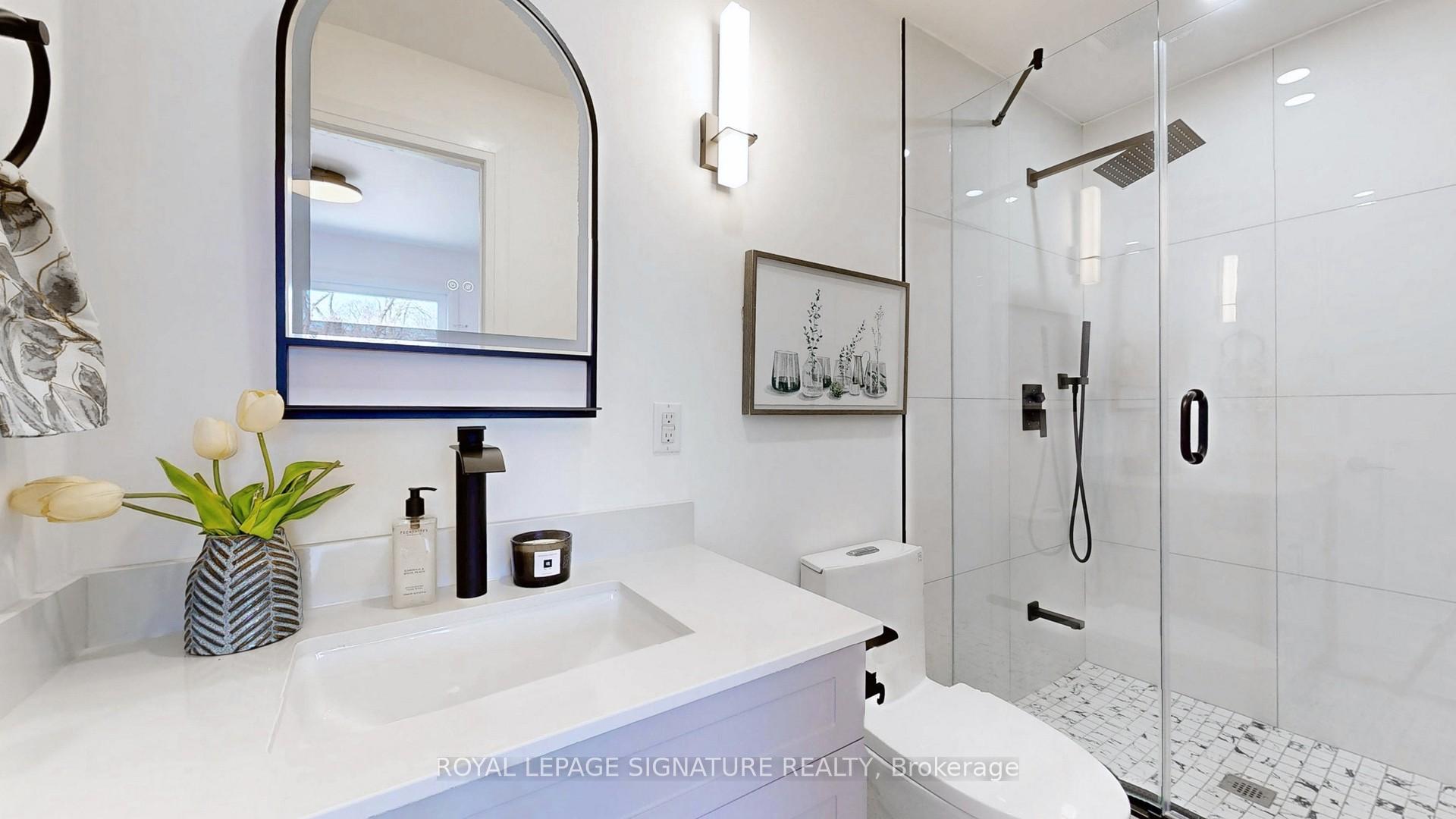 Photo 15 of 914 Broadview Avenue, Toronto, Playter Estates-Danforth — HOMEH