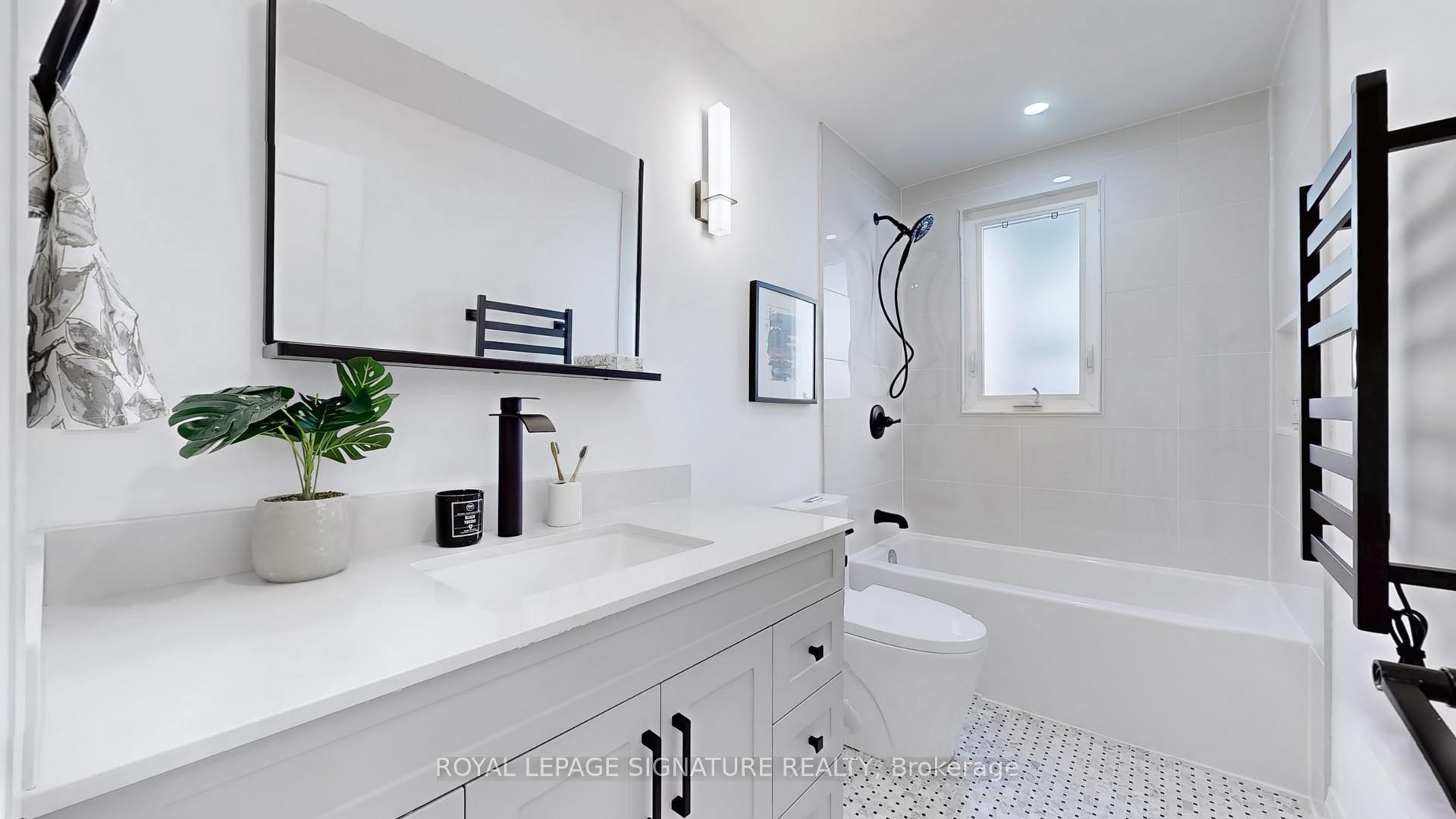 Photo 19 of 914 Broadview Avenue, Toronto, Playter Estates-Danforth — HOMEH