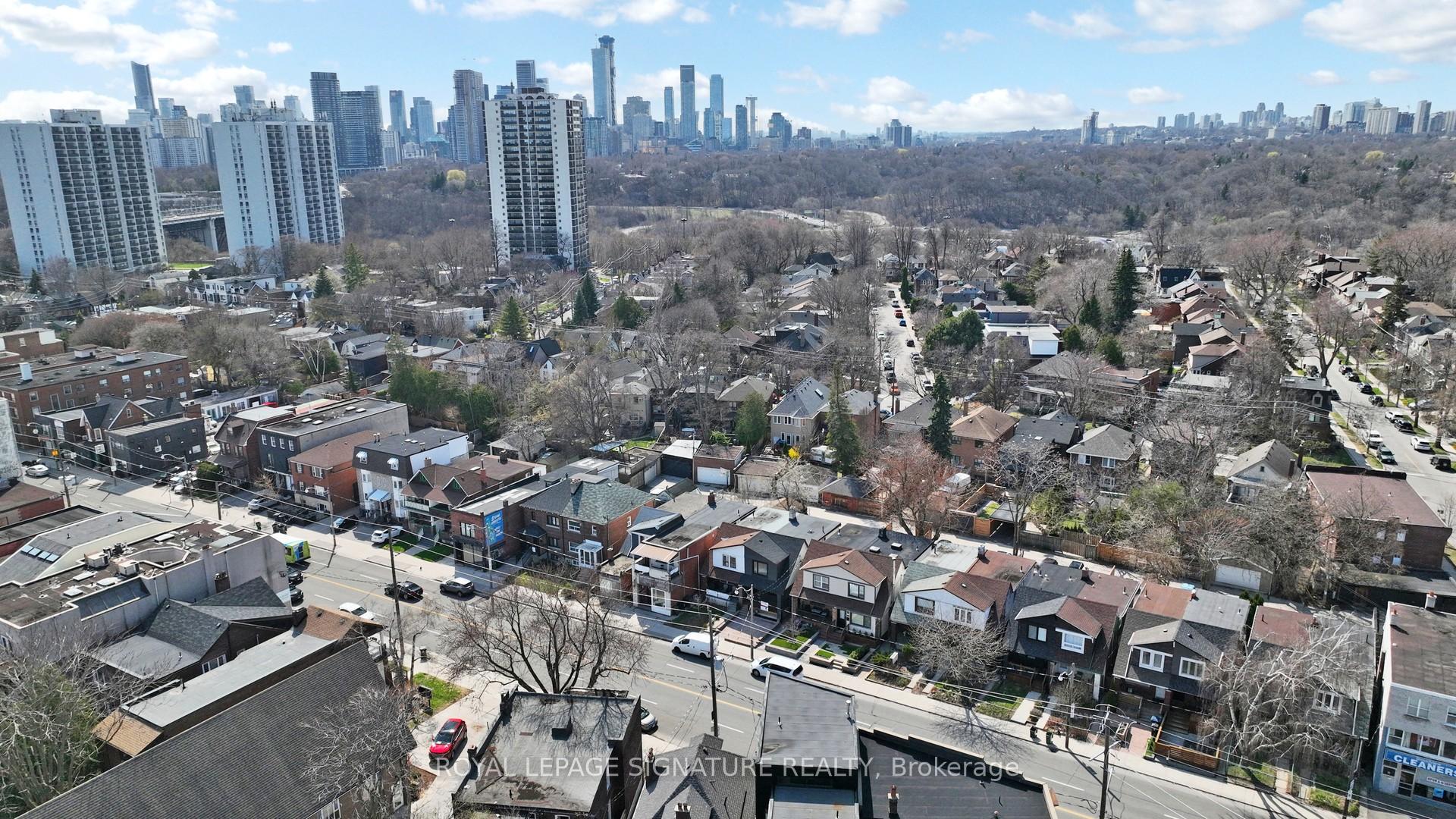 Photo 27 of 914 Broadview Avenue, Toronto, Playter Estates-Danforth — HOMEH