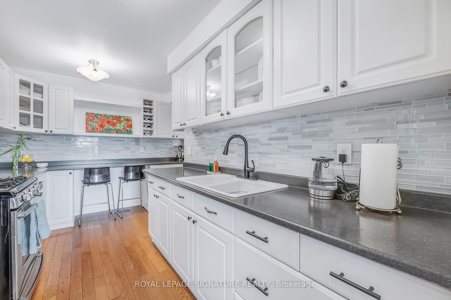 Photo 12 of 66 Springhouse Square, Scarborough, Steeles — HOMEH