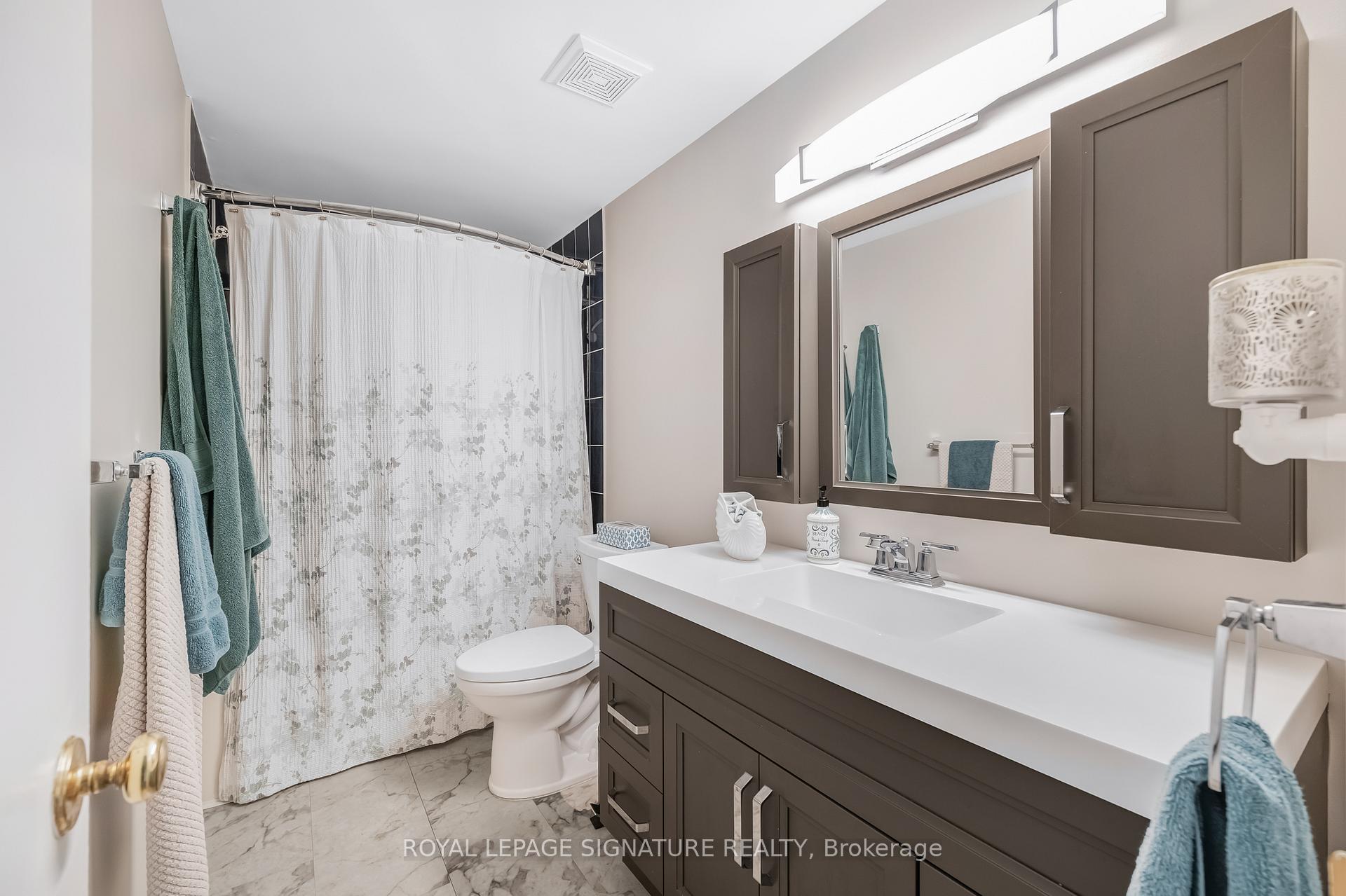Photo 16 of 66 Springhouse Square, Scarborough, Steeles — HOMEH