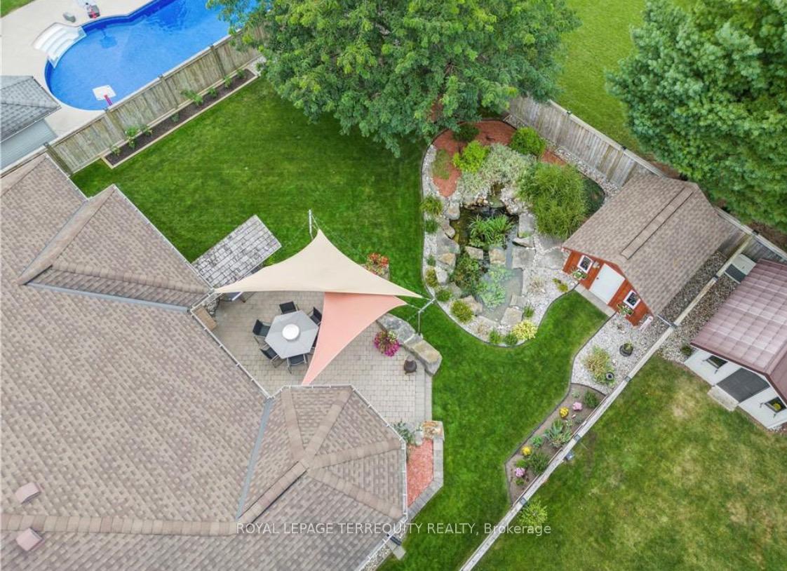 Photo 10 of 57 Parkview Drive, Thames Centre, Dorchester — HOMEH