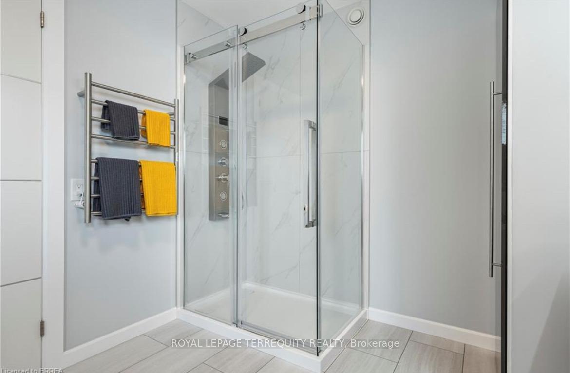 Photo 24 of 57 Parkview Drive, Thames Centre, Dorchester — HOMEH
