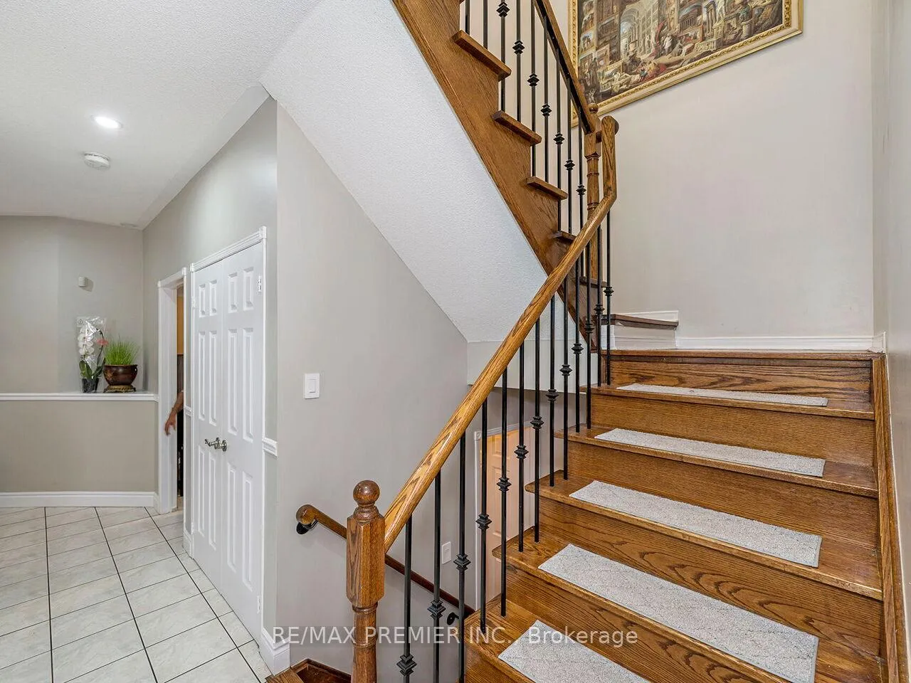 Photo 24 of 19 Medley Court, Vaughan, Maple — HOMEH