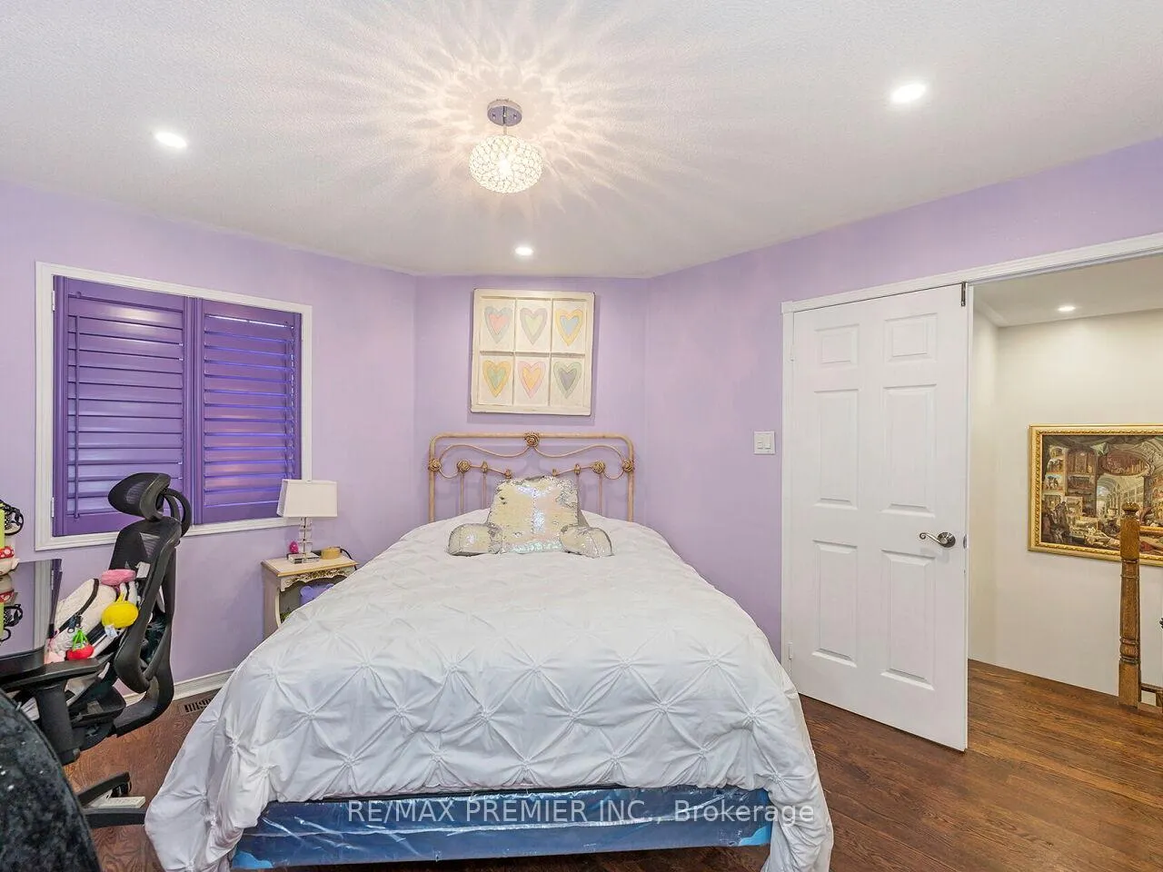Photo 41 of 19 Medley Court, Vaughan, Maple — HOMEH