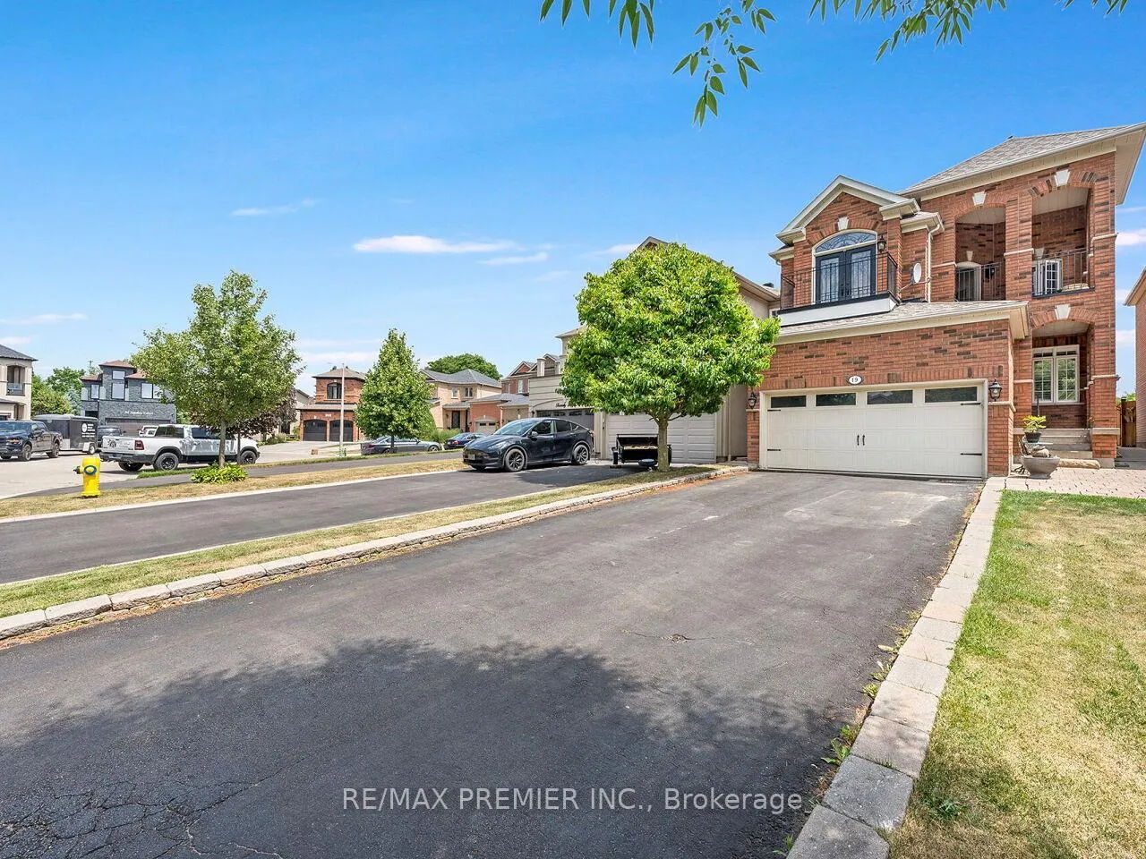 Photo 49 of 19 Medley Court, Vaughan, Maple — HOMEH