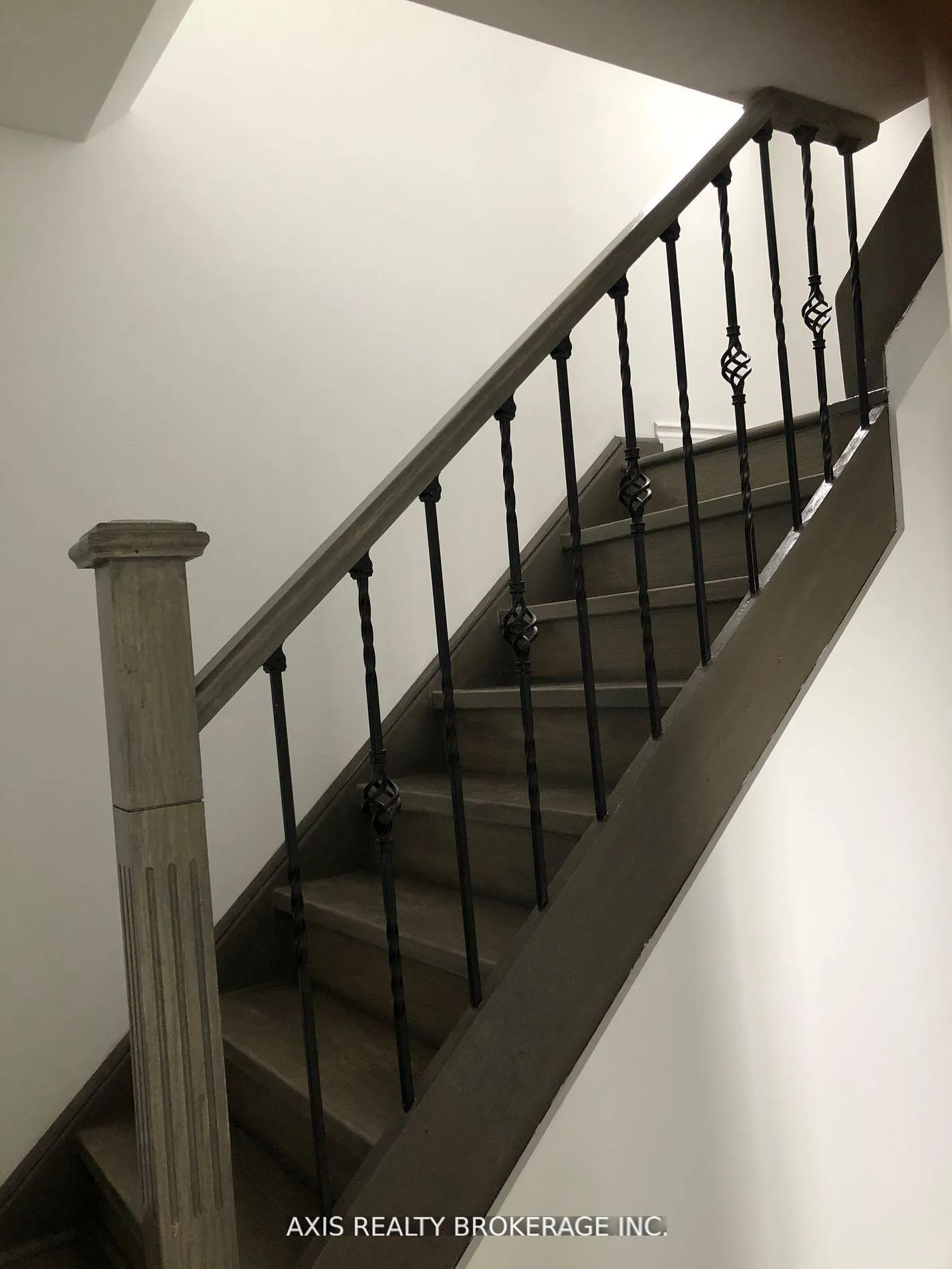 Photo 9 of 596 Glenholme Avenue, Toronto, Oakwood Village — HOMEH
