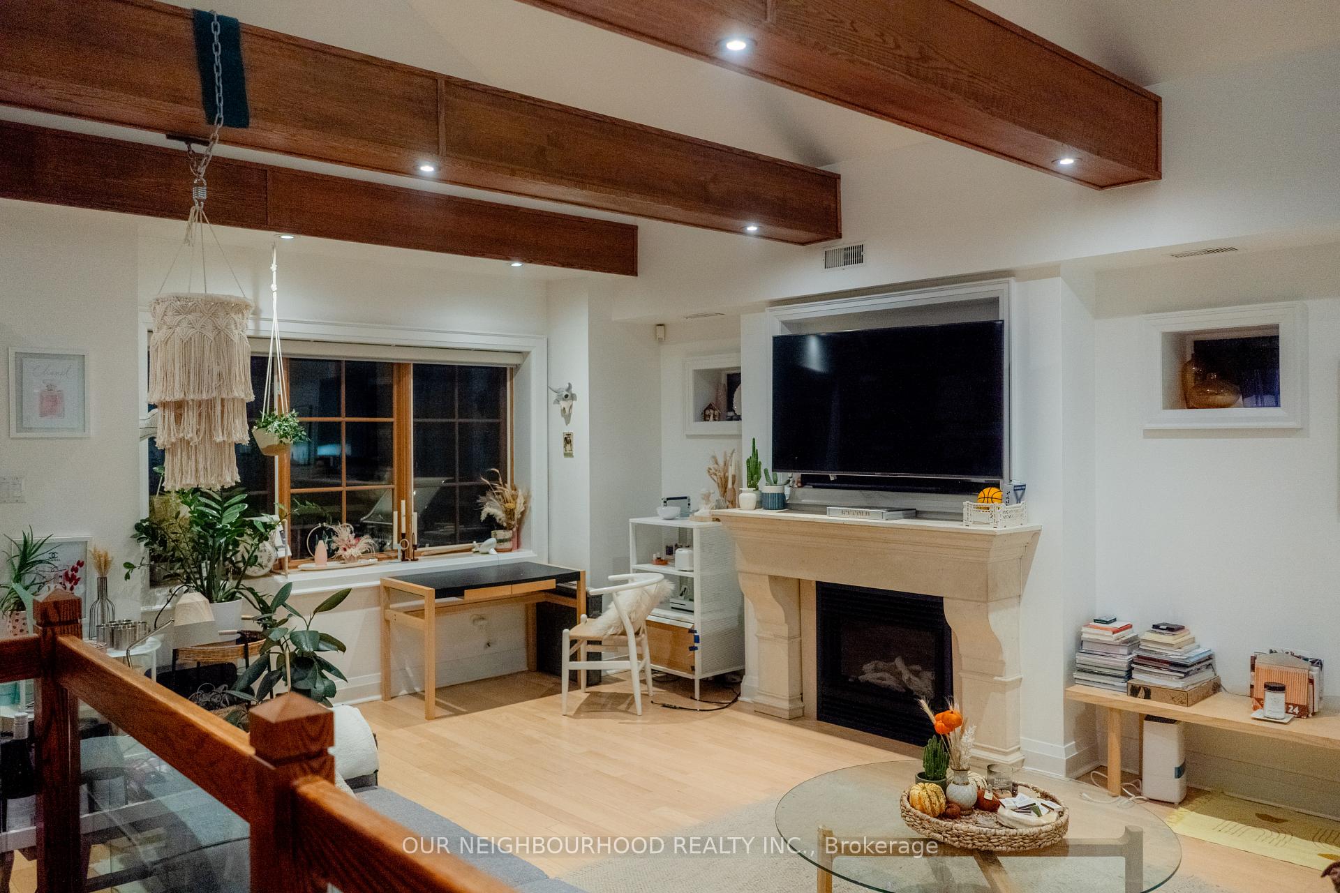 Photo 4 of Unit 3, 36 Glen Manor Drive, Toronto, The Beaches — HOMEH