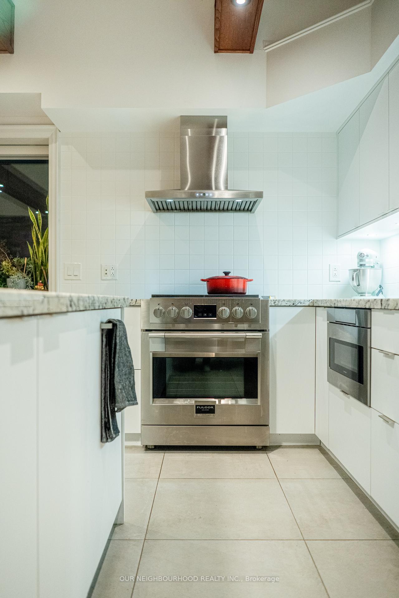 Photo 7 of Unit 3, 36 Glen Manor Drive, Toronto, The Beaches — HOMEH