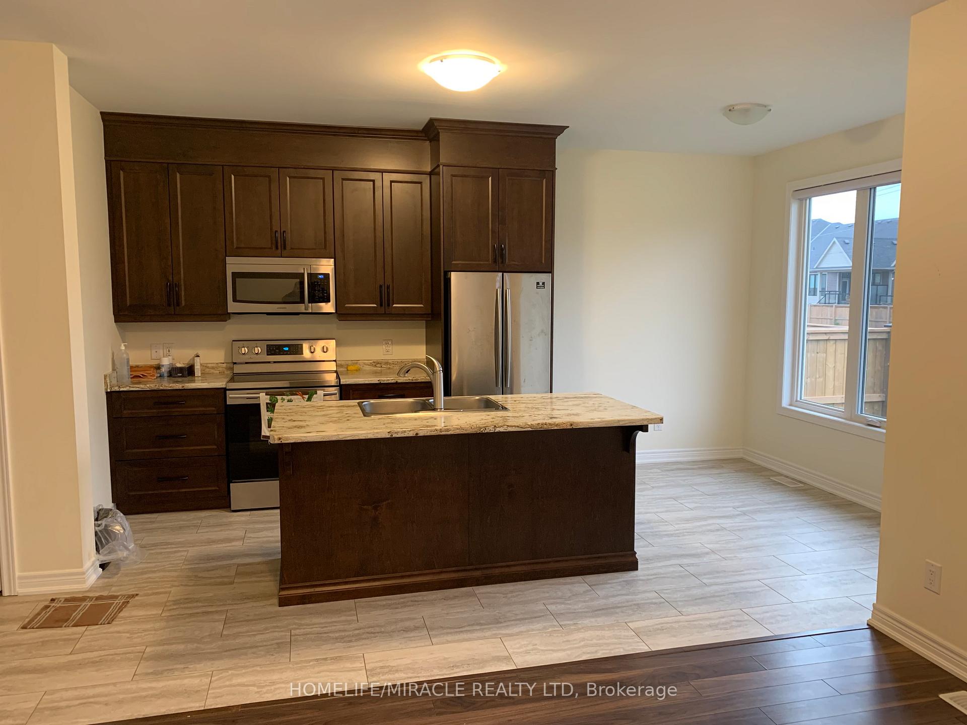 Photo 4 of 51 Wilkerson Street, Thorold, Hurricane/Merrittville — HOMEH