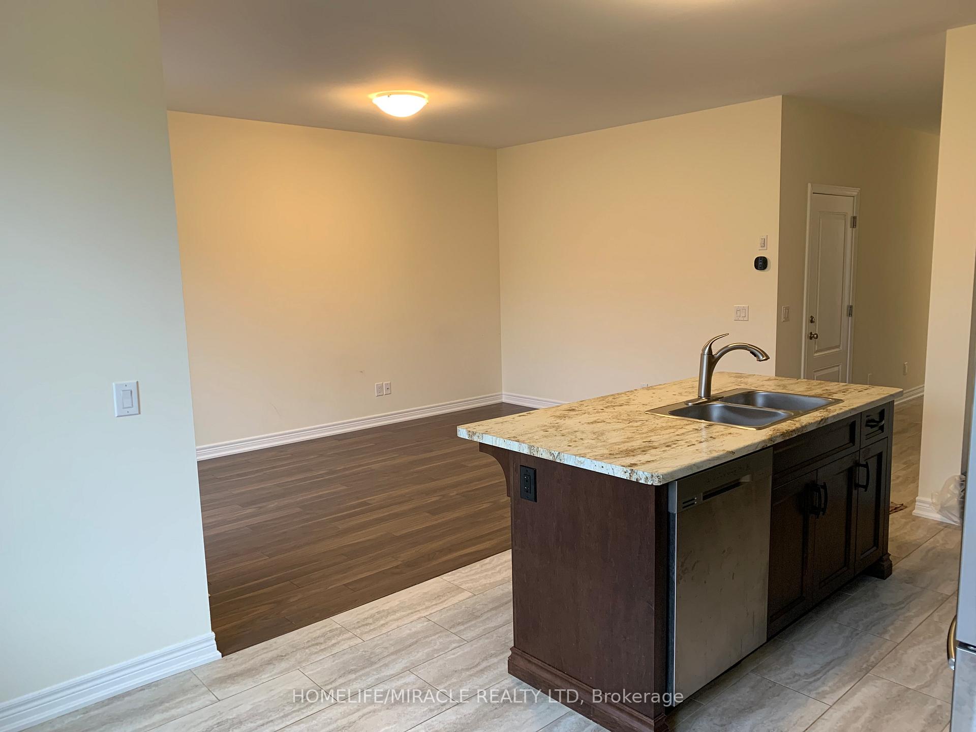 Photo 5 of 51 Wilkerson Street, Thorold, Hurricane/Merrittville — HOMEH